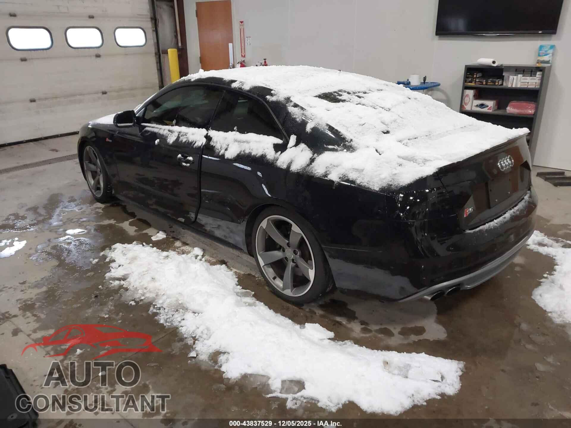 AUDI S5 2014 - WAUCGAFR6EA061033