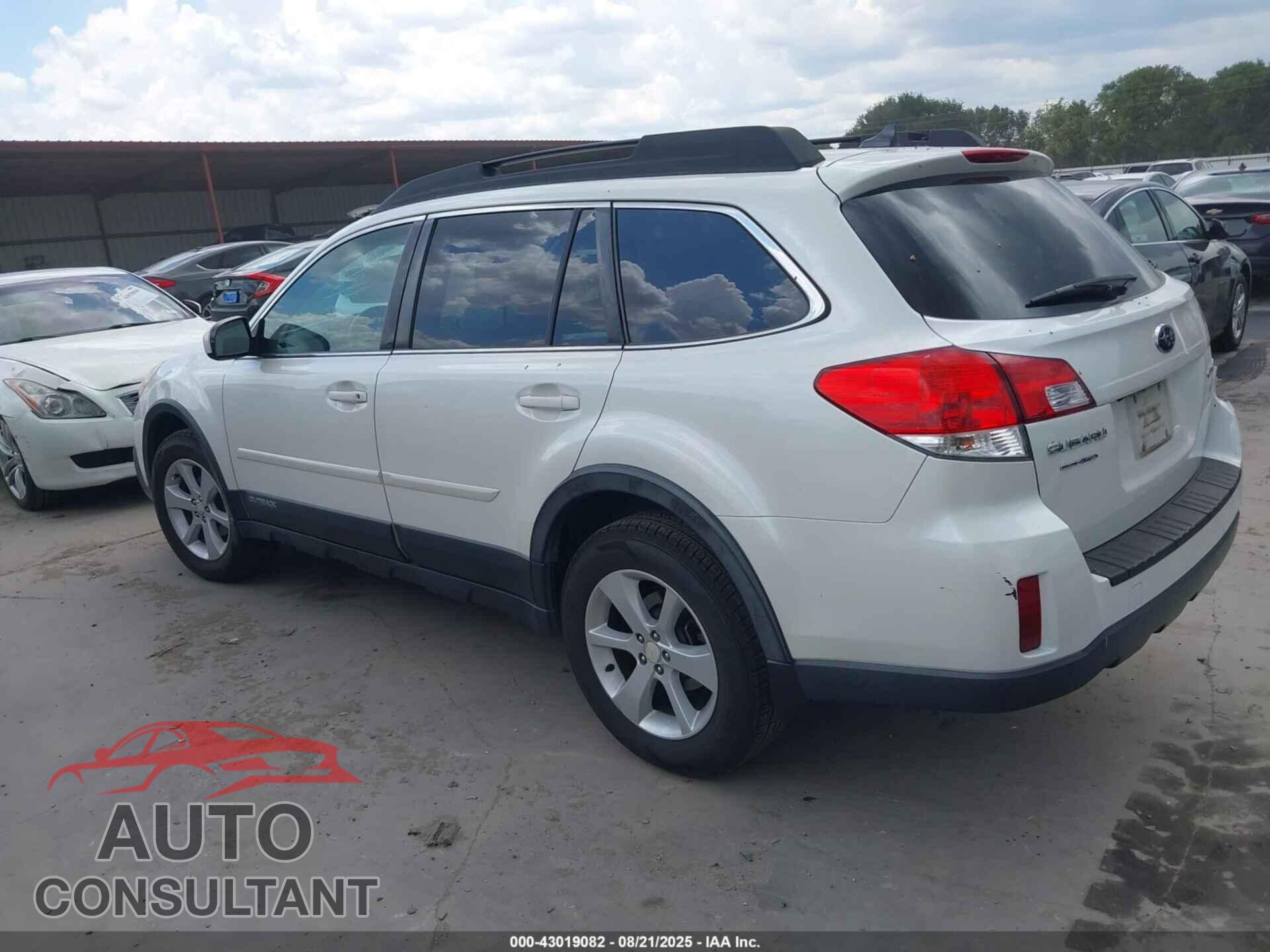 SUBARU OUTBACK 2014 - 4S4BRBDC8E3263823
