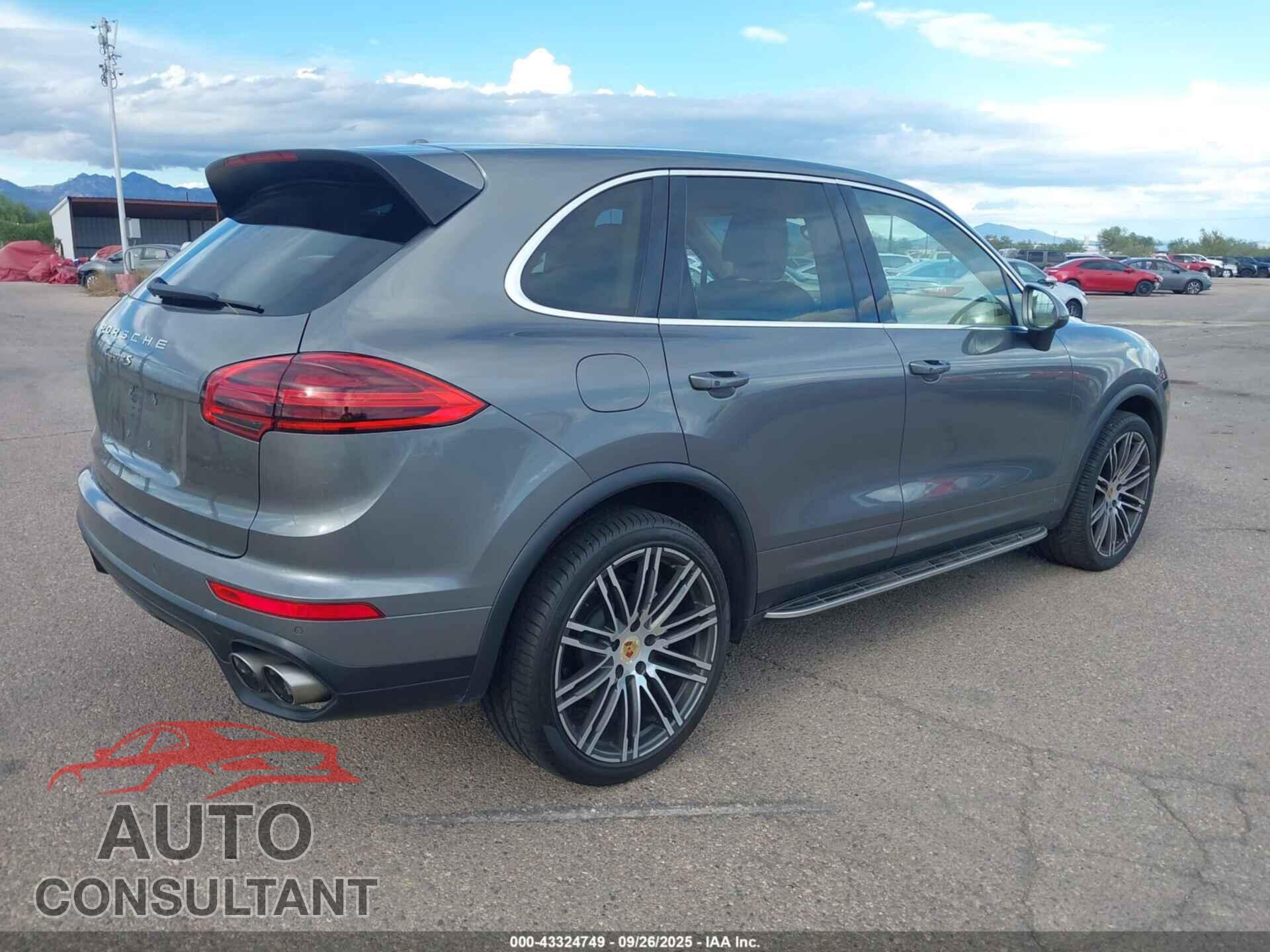 PORSCHE CAYENNE 2016 - WP1AB2A22GLA93637