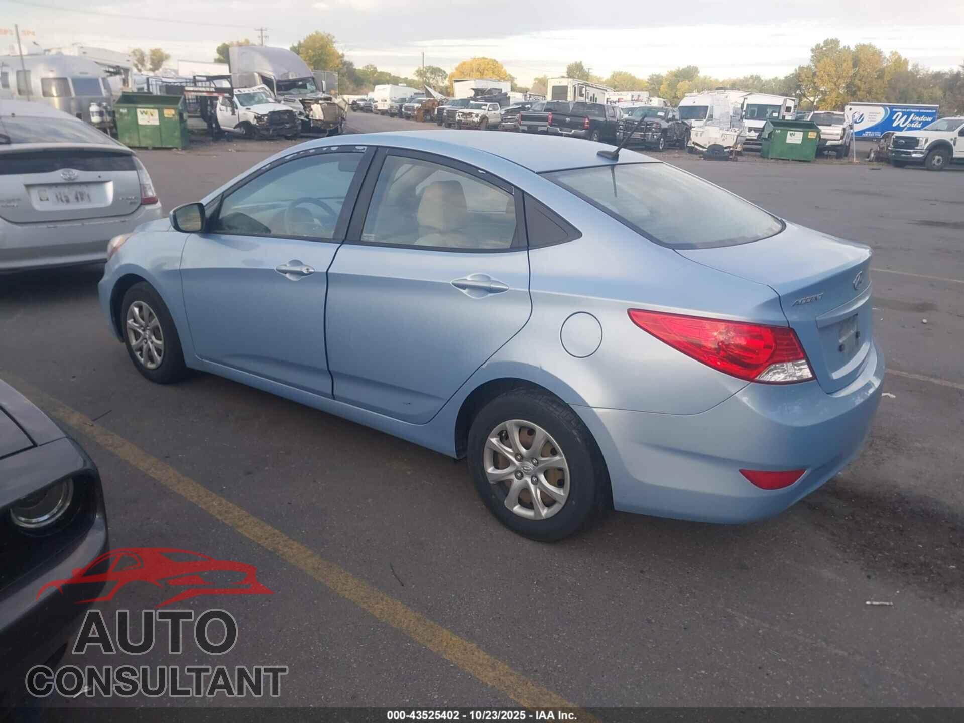 HYUNDAI ACCENT 2013 - KMHCT4AE2DU500077