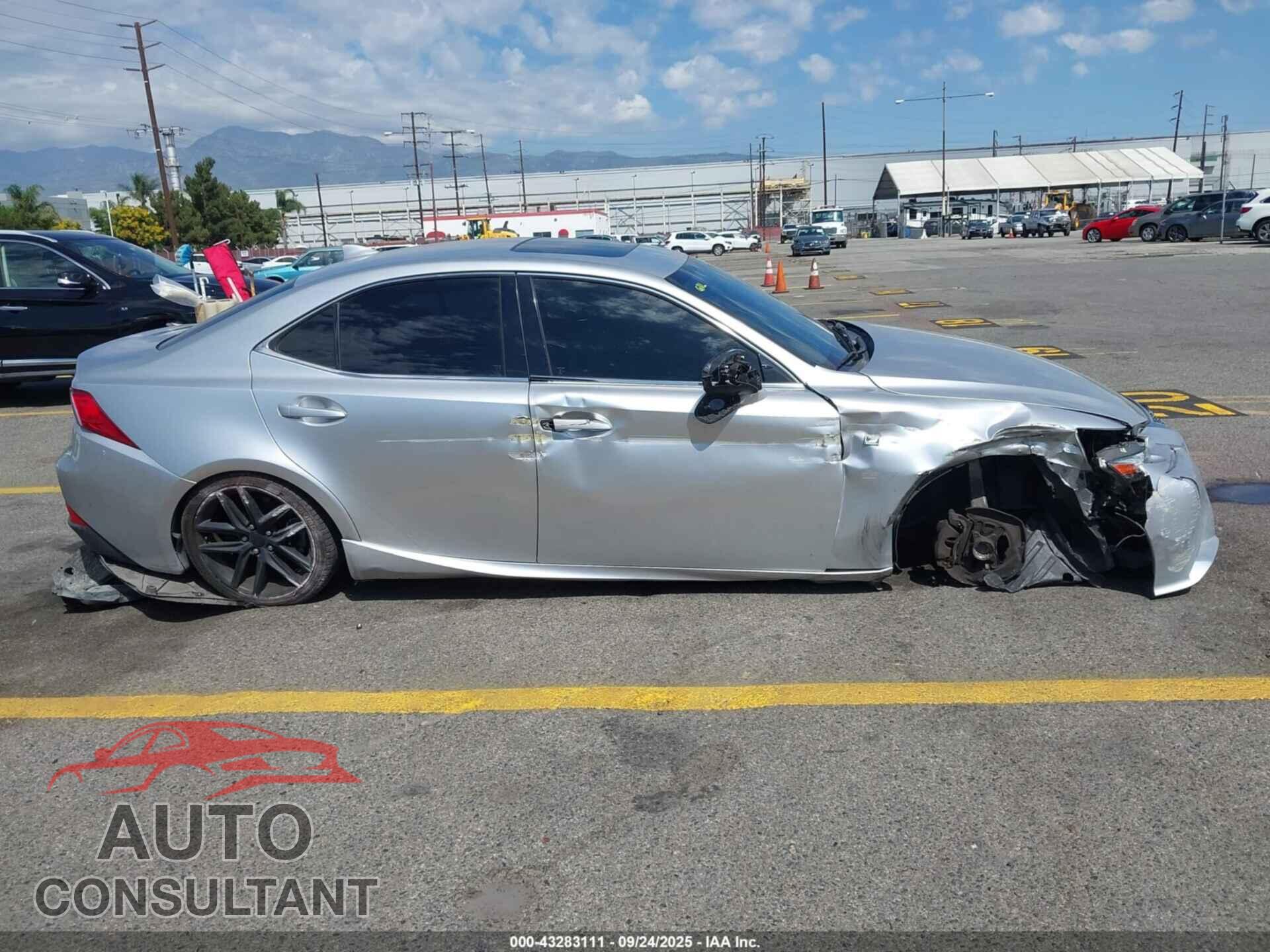 LEXUS IS 250 2015 - JTHBF1D20F5053946