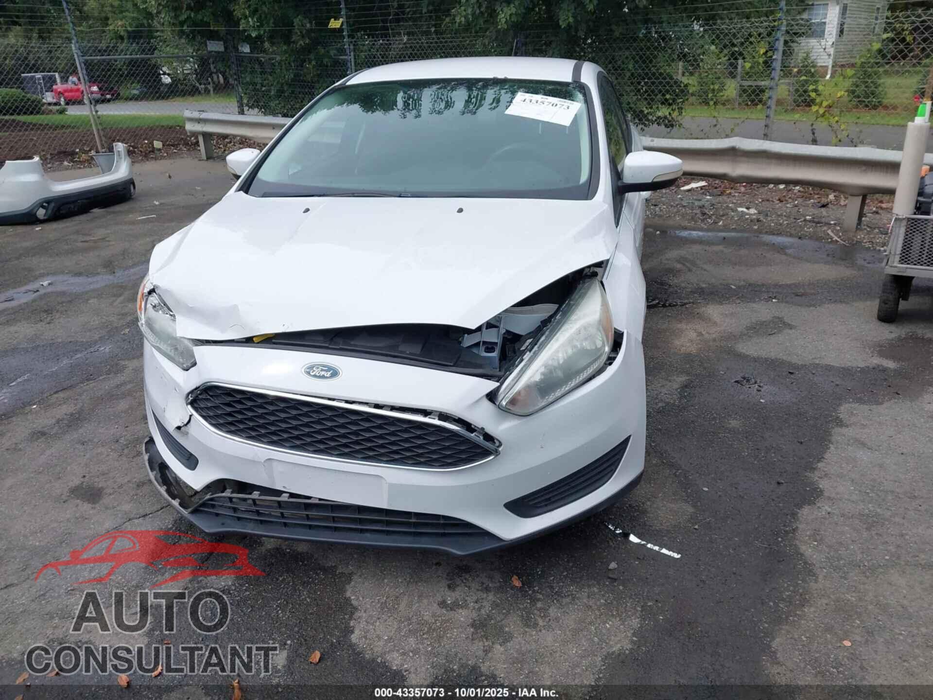 FORD FOCUS 2015 - 1FADP3FE2FL286111