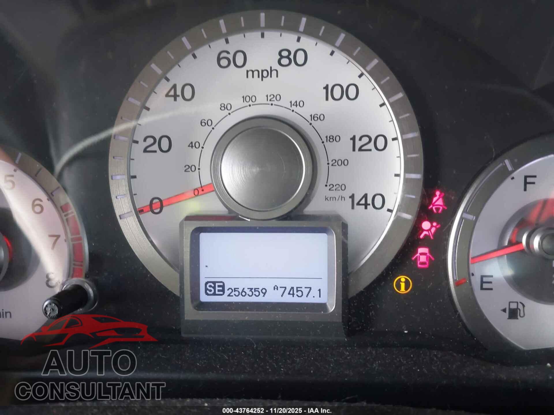 HONDA PILOT 2011 - 5FNYF4H98BB084360