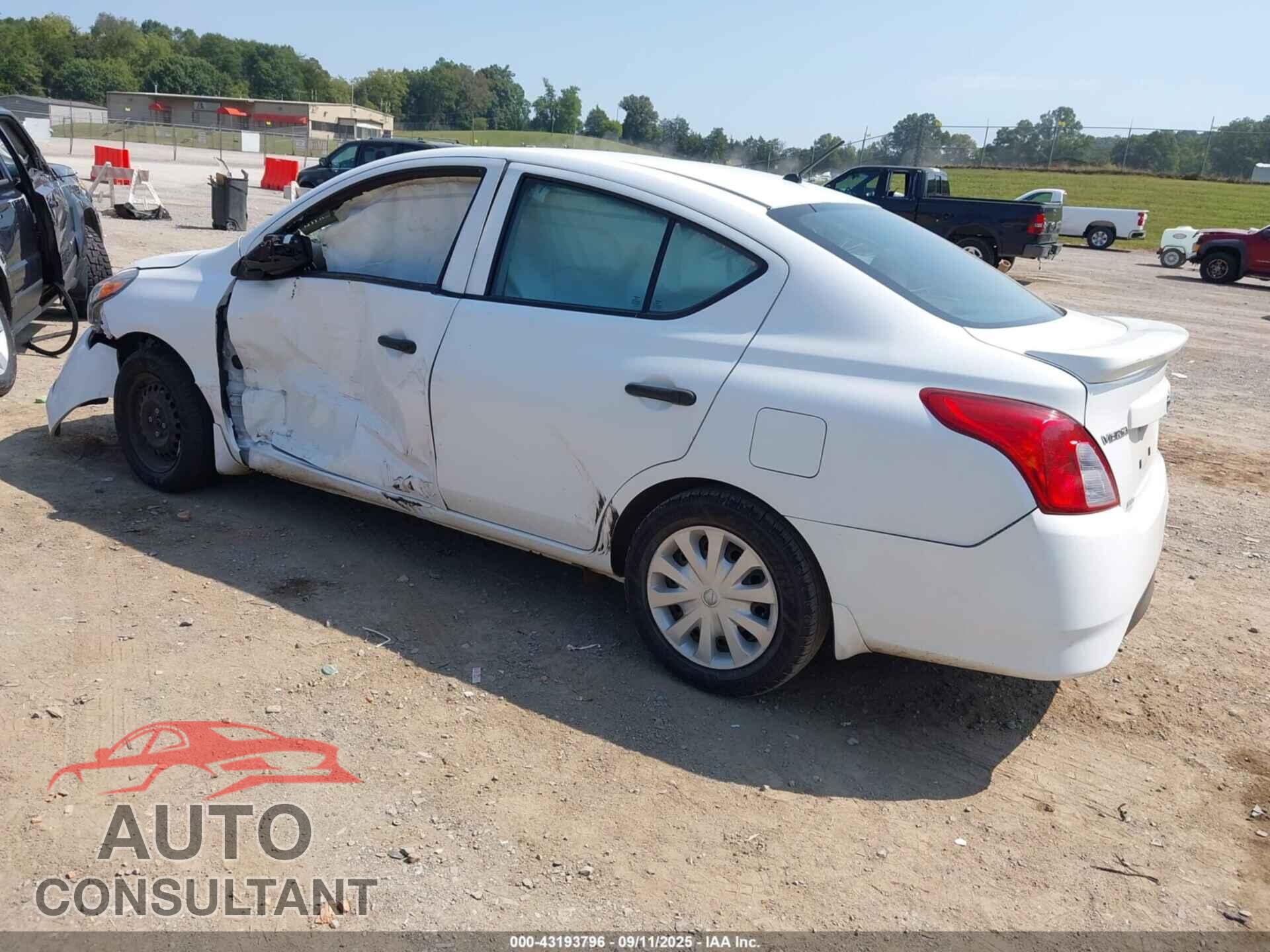 NISSAN VERSA 2019 - 3N1CN7AP3KL809018
