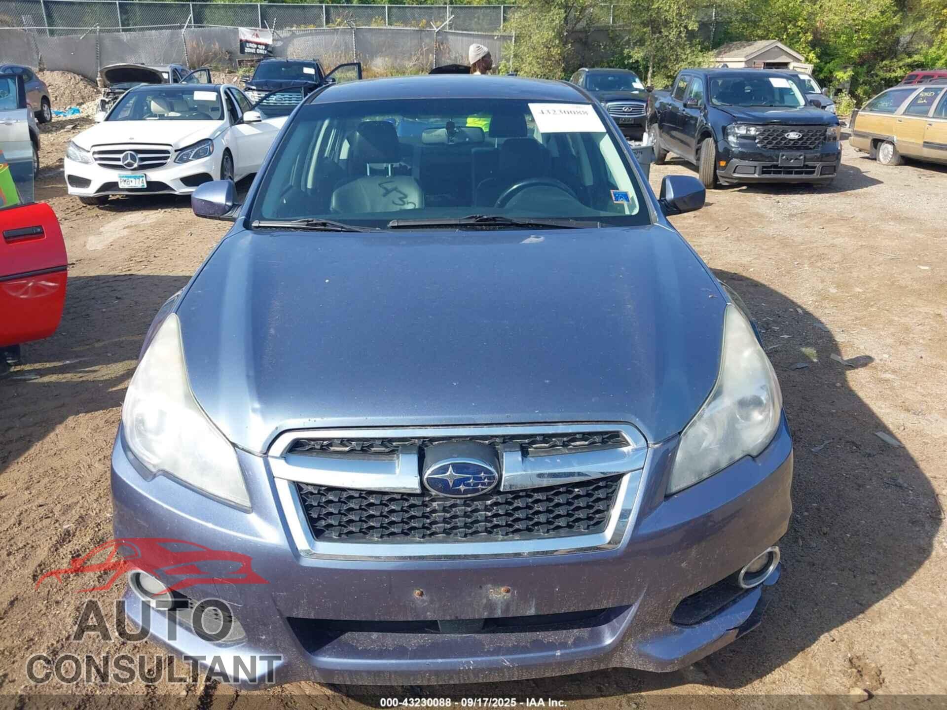SUBARU LEGACY 2013 - 4S3BMDJ62D2009610