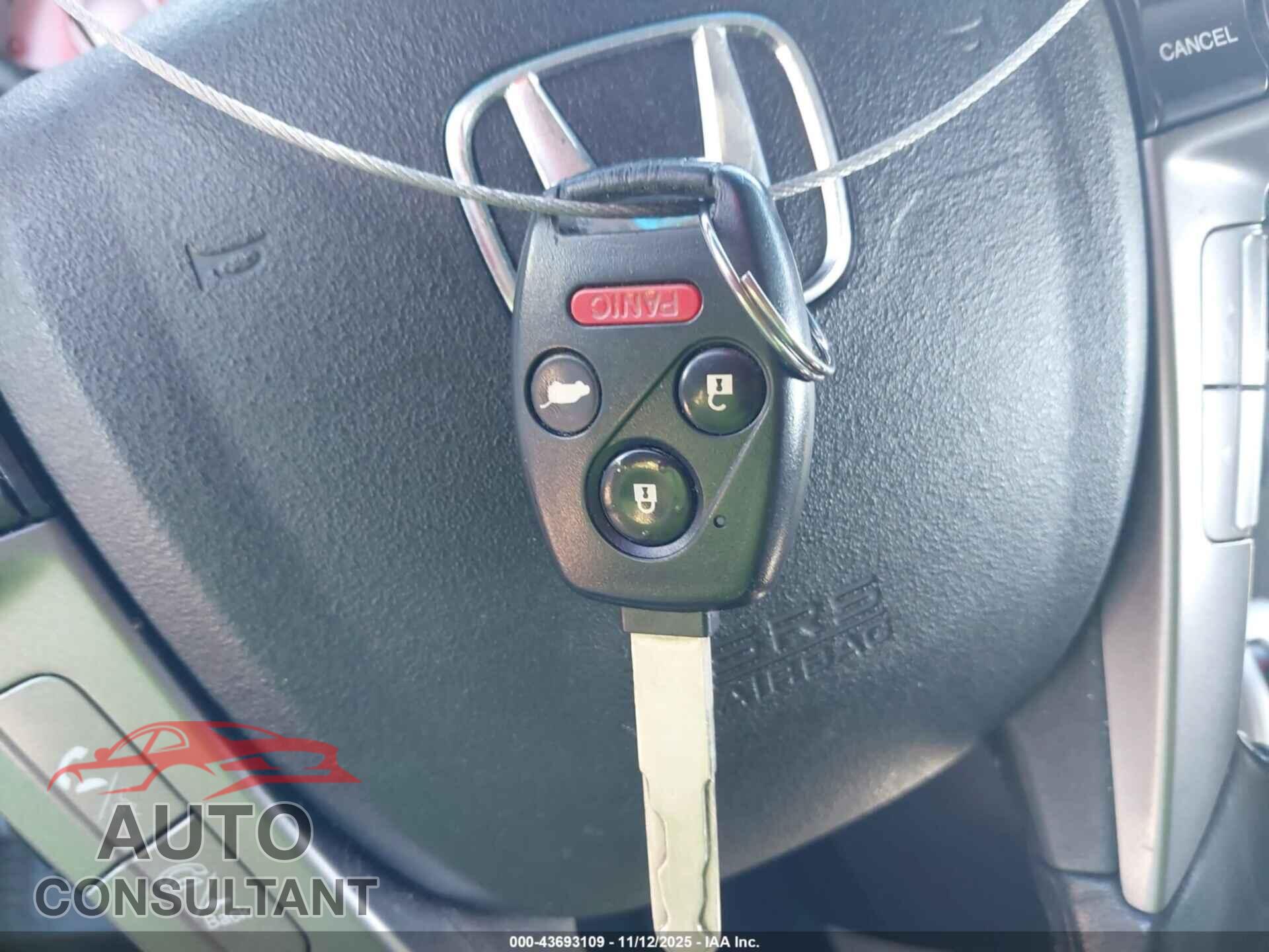 HONDA PILOT 2011 - 5FNYF3H76BB005230