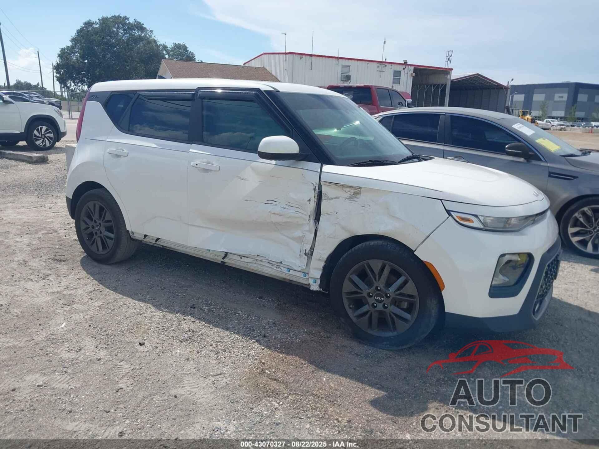 KIA SOUL 2022 - KNDJ33AU7N7817611