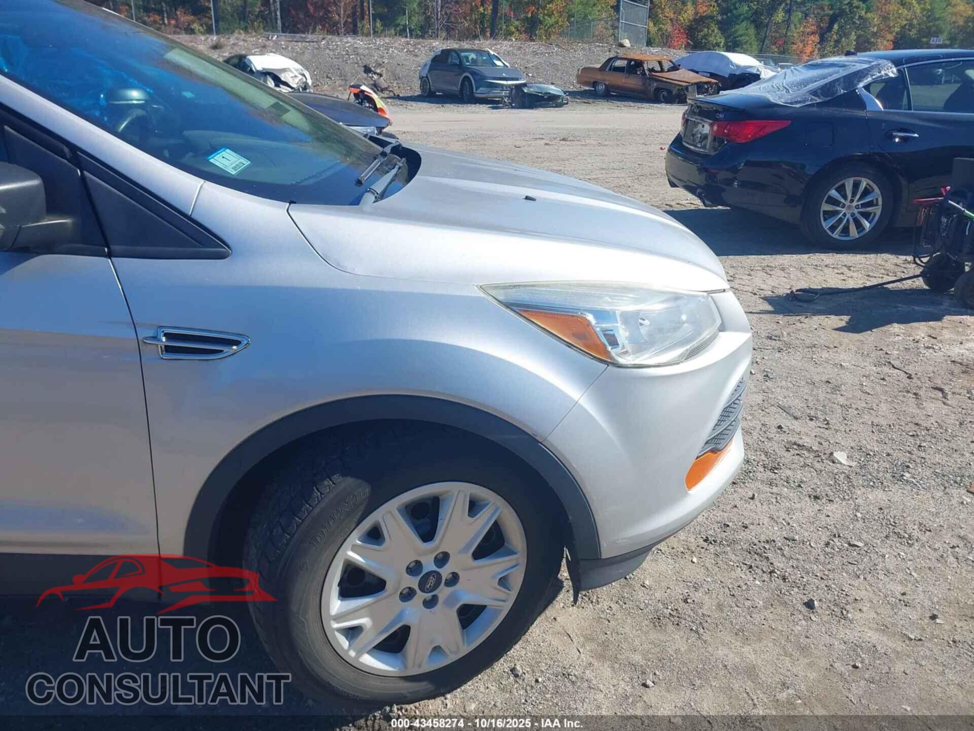 FORD ESCAPE 2015 - 1FMCU0F77FUC52945