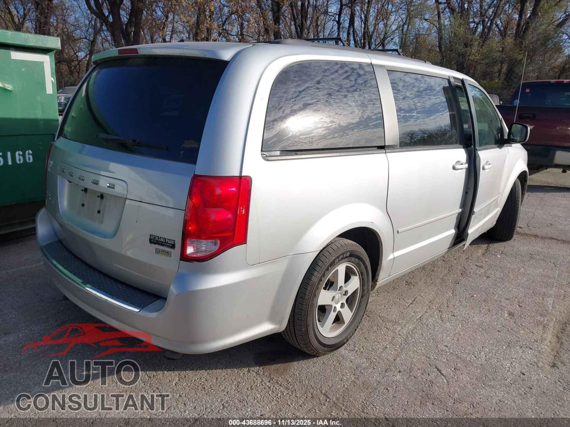 DODGE GRAND CARAVAN 2011 - 2D4RN3DG9BR656551