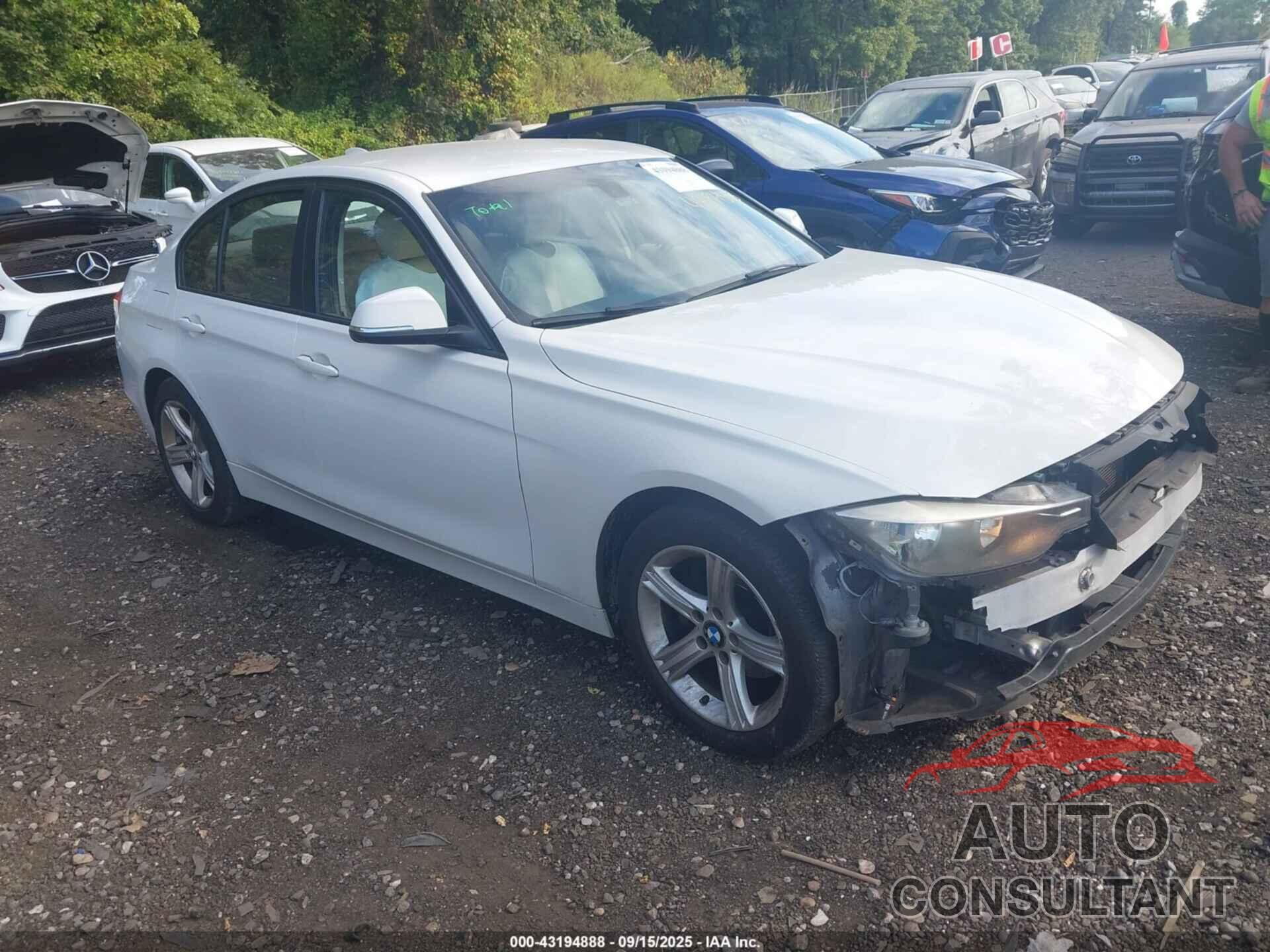 BMW 320I 2013 - WBA3C3C59DF979417