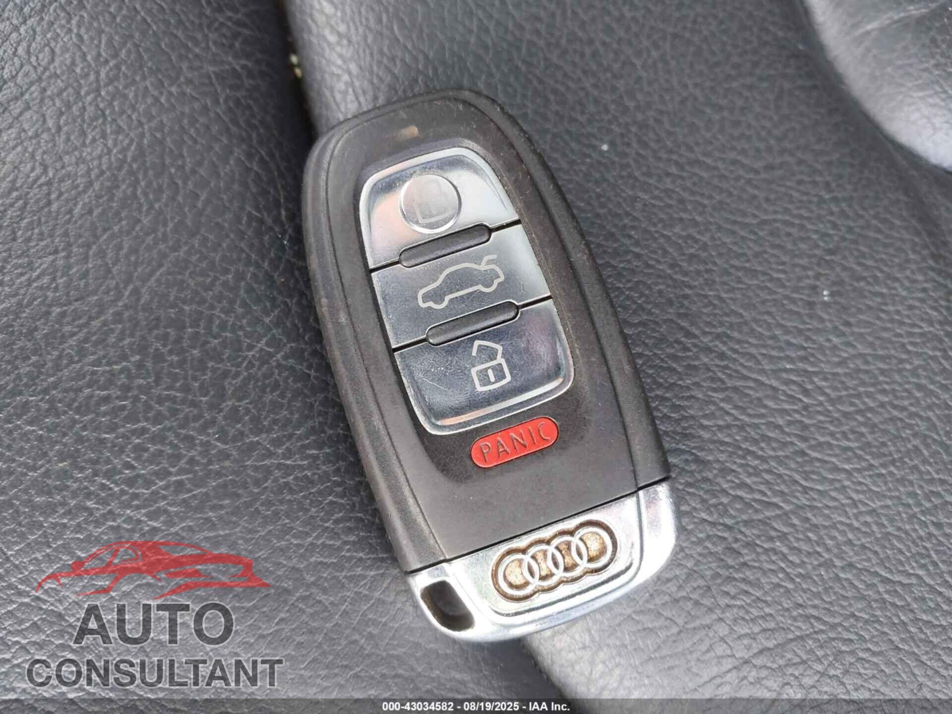 AUDI A5 2012 - WAUGFAFR9CA012846