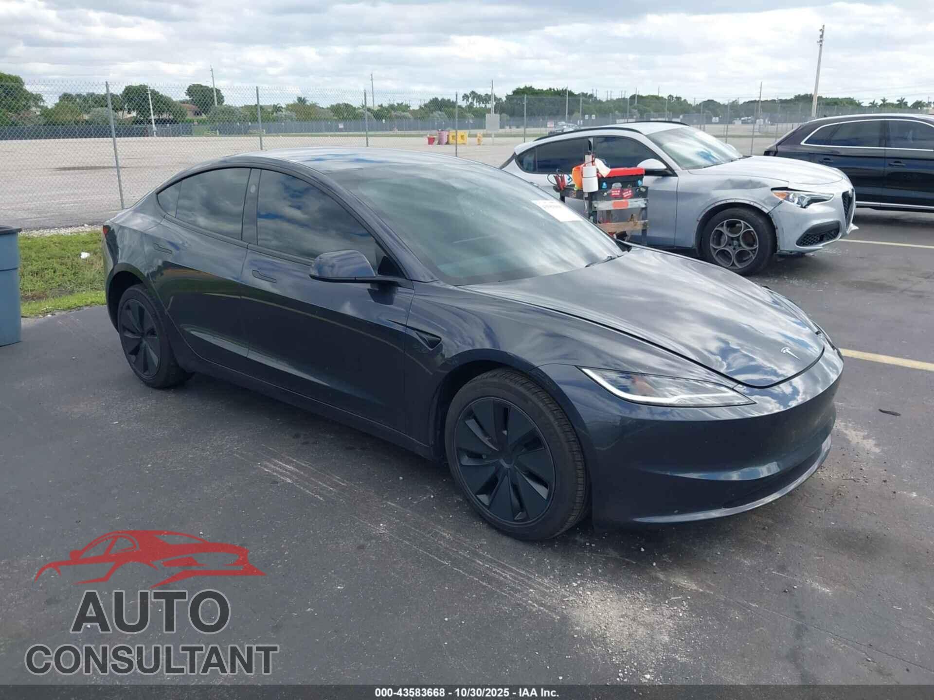TESLA MODEL 3 2024 - 5YJ3E1EA1RF844892