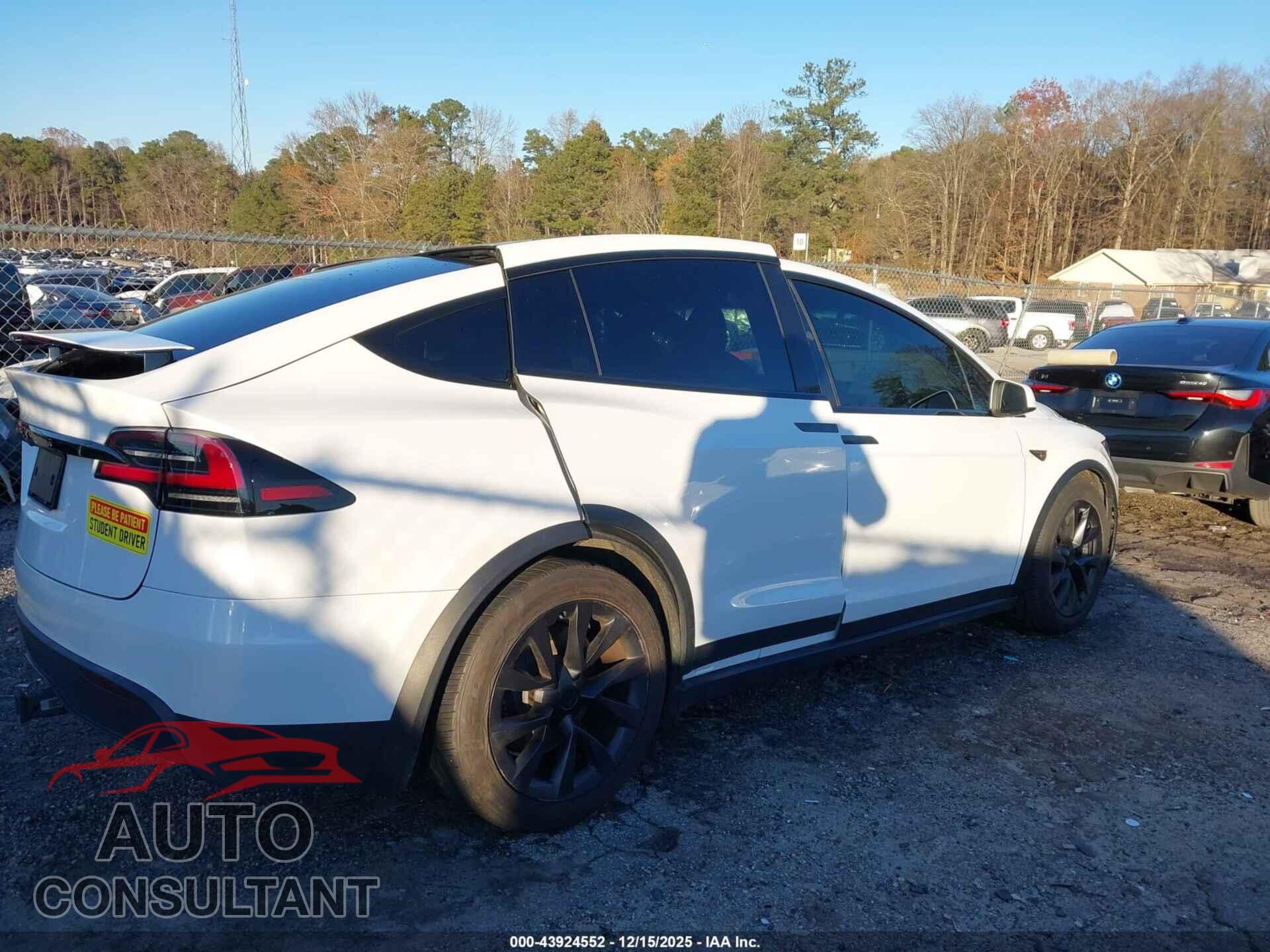TESLA MODEL X 2023 - 7SAXCDE58PF404082