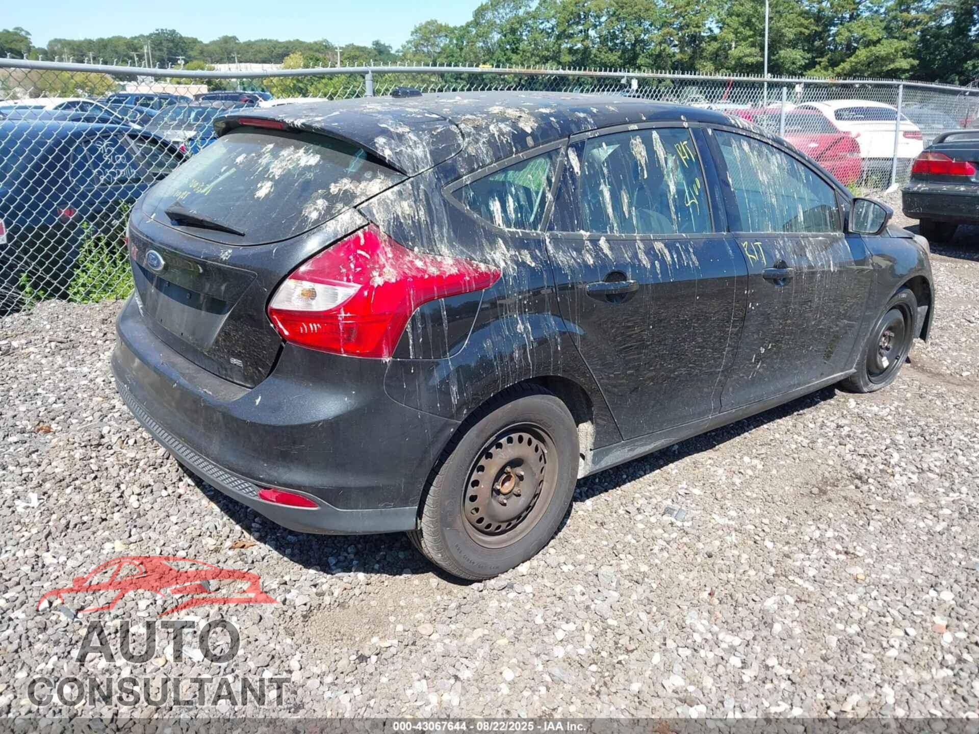 FORD FOCUS 2013 - 1FADP3K26DL376628