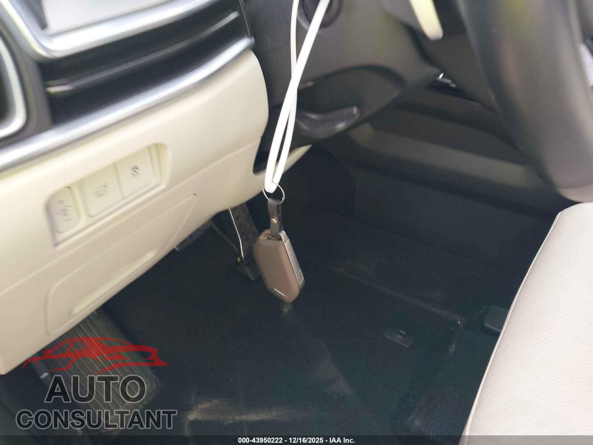 KIA SORENTO HYBRID 2025 - KNDRKDJG2S5347436