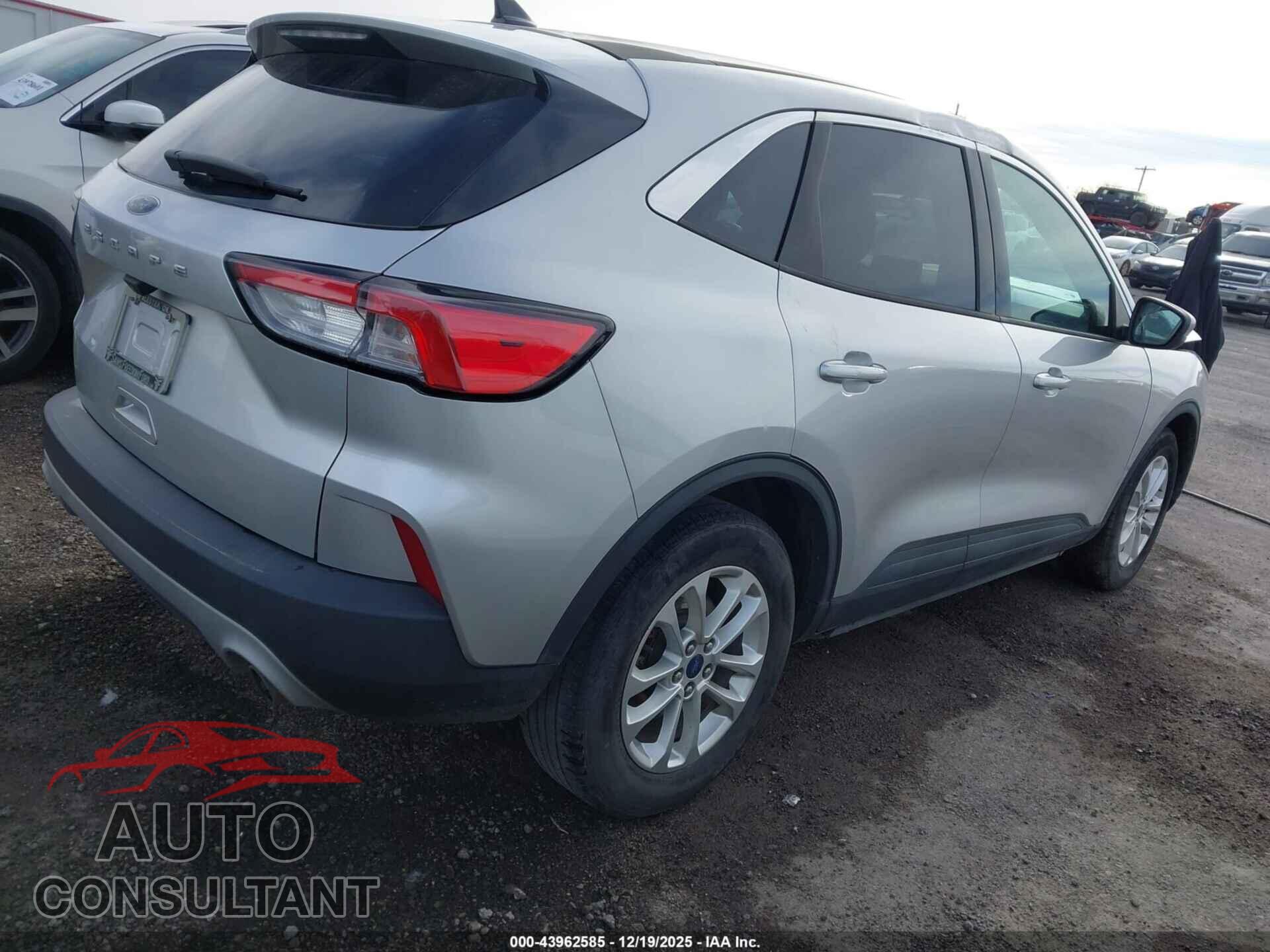 FORD ESCAPE 2020 - 1FMCU0G62LUA55098
