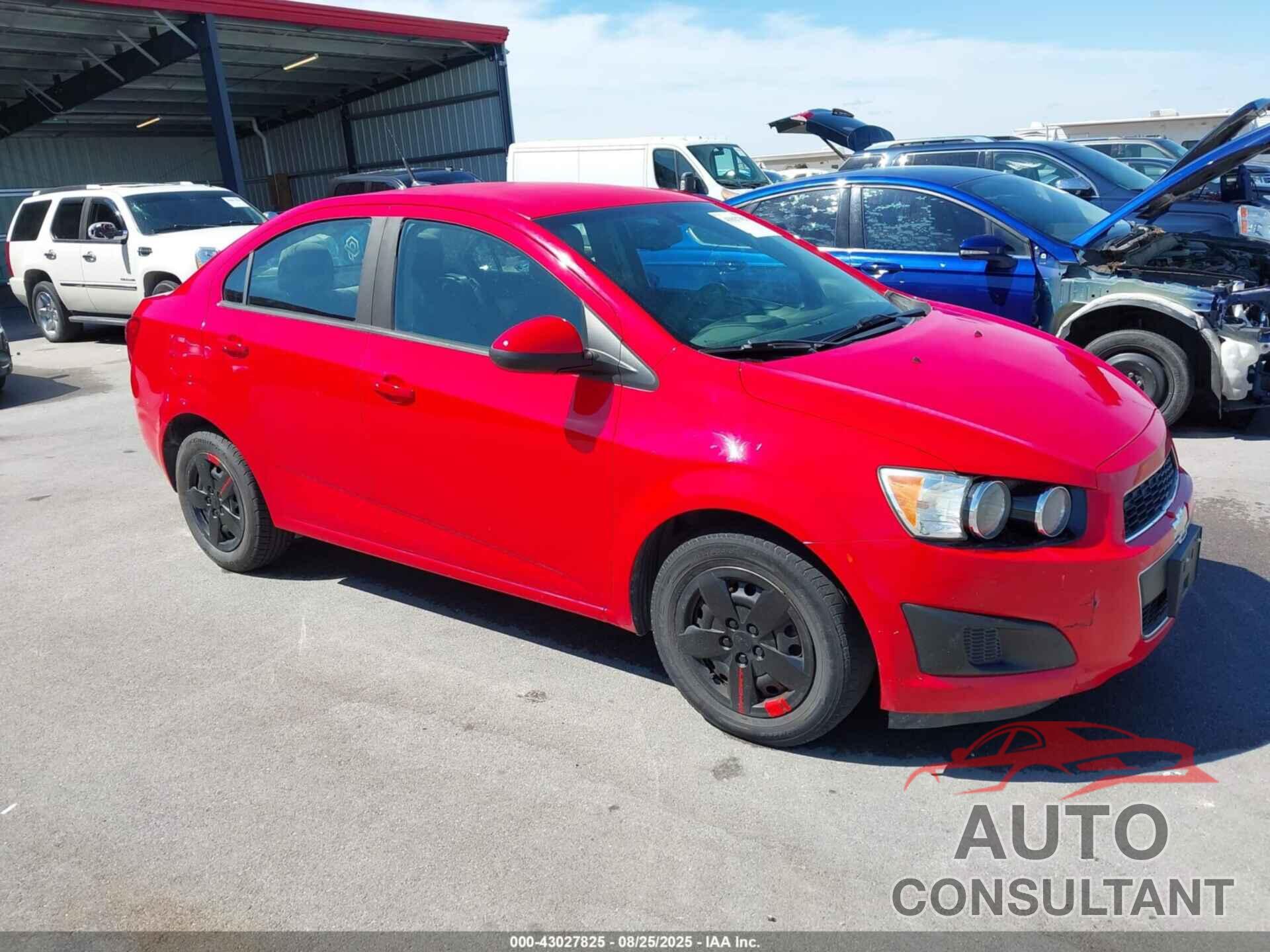 CHEVROLET SONIC 2014 - 1G1JA5SH0E4107558