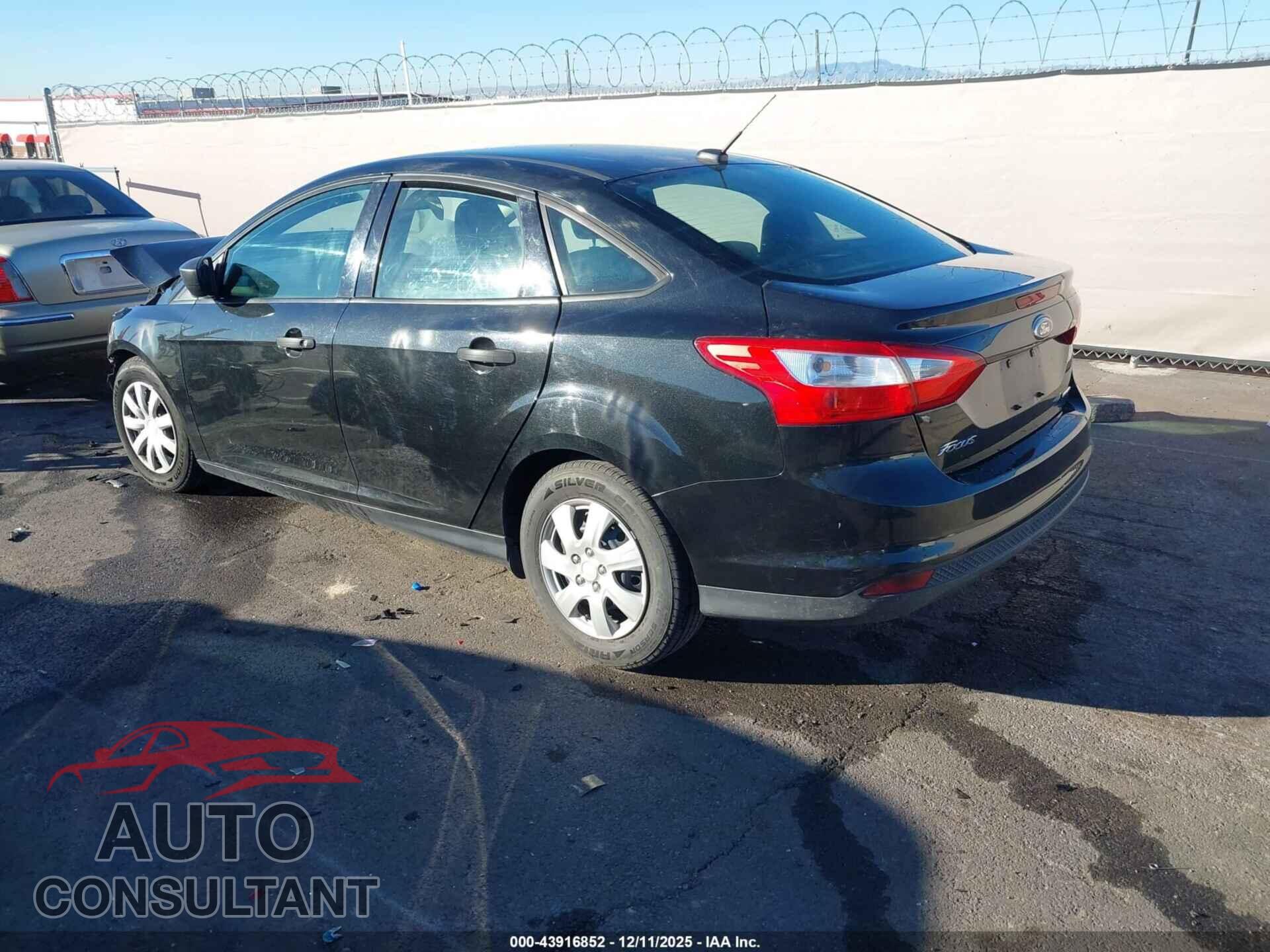 FORD FOCUS 2014 - 1FADP3E23EL432523