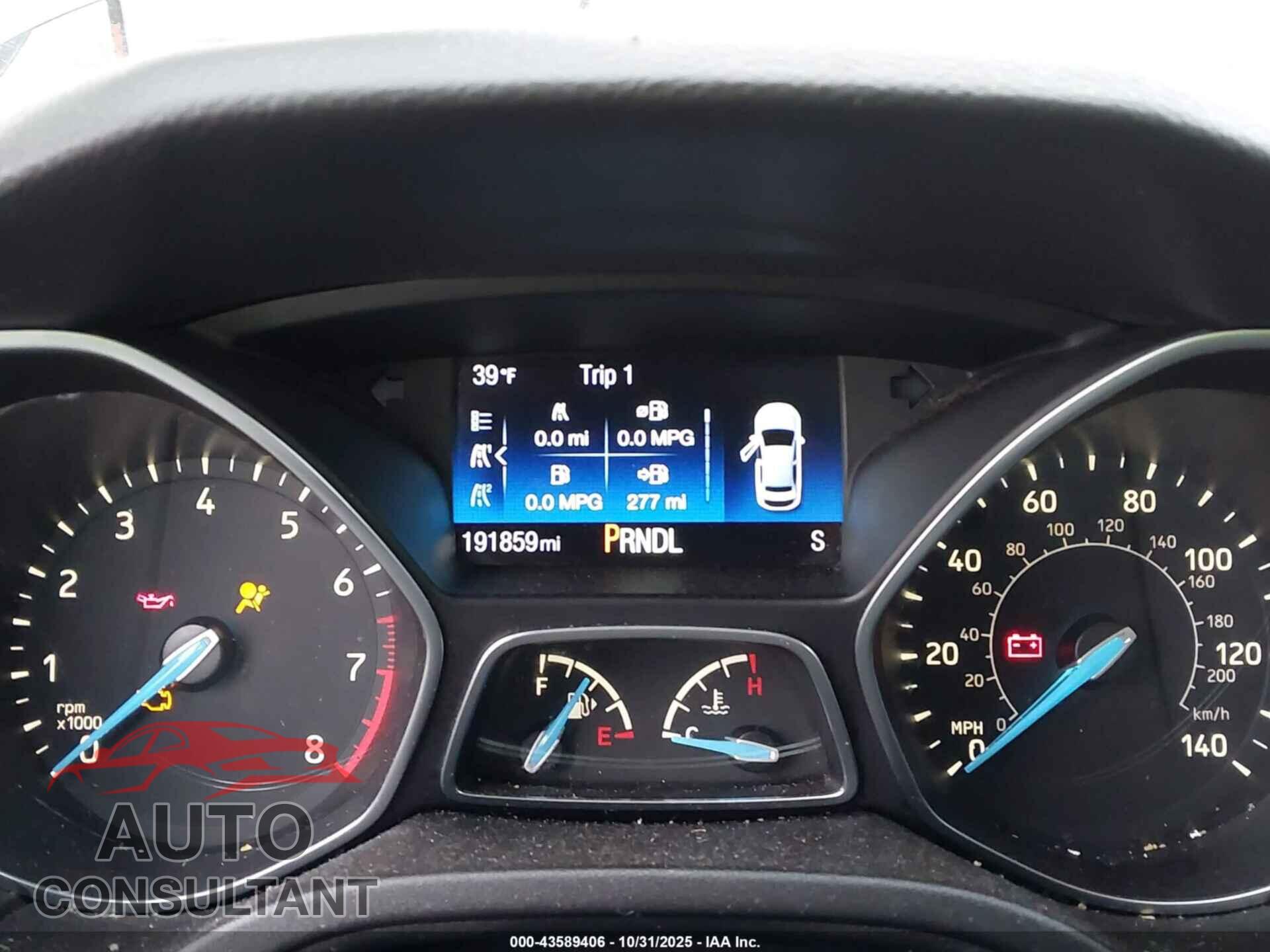 FORD FOCUS 2015 - 1FADP3F25FL382708