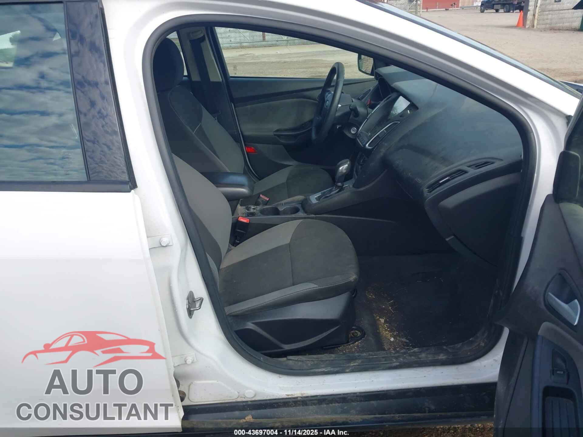 FORD FOCUS 2013 - 1FADP3K29DL301955