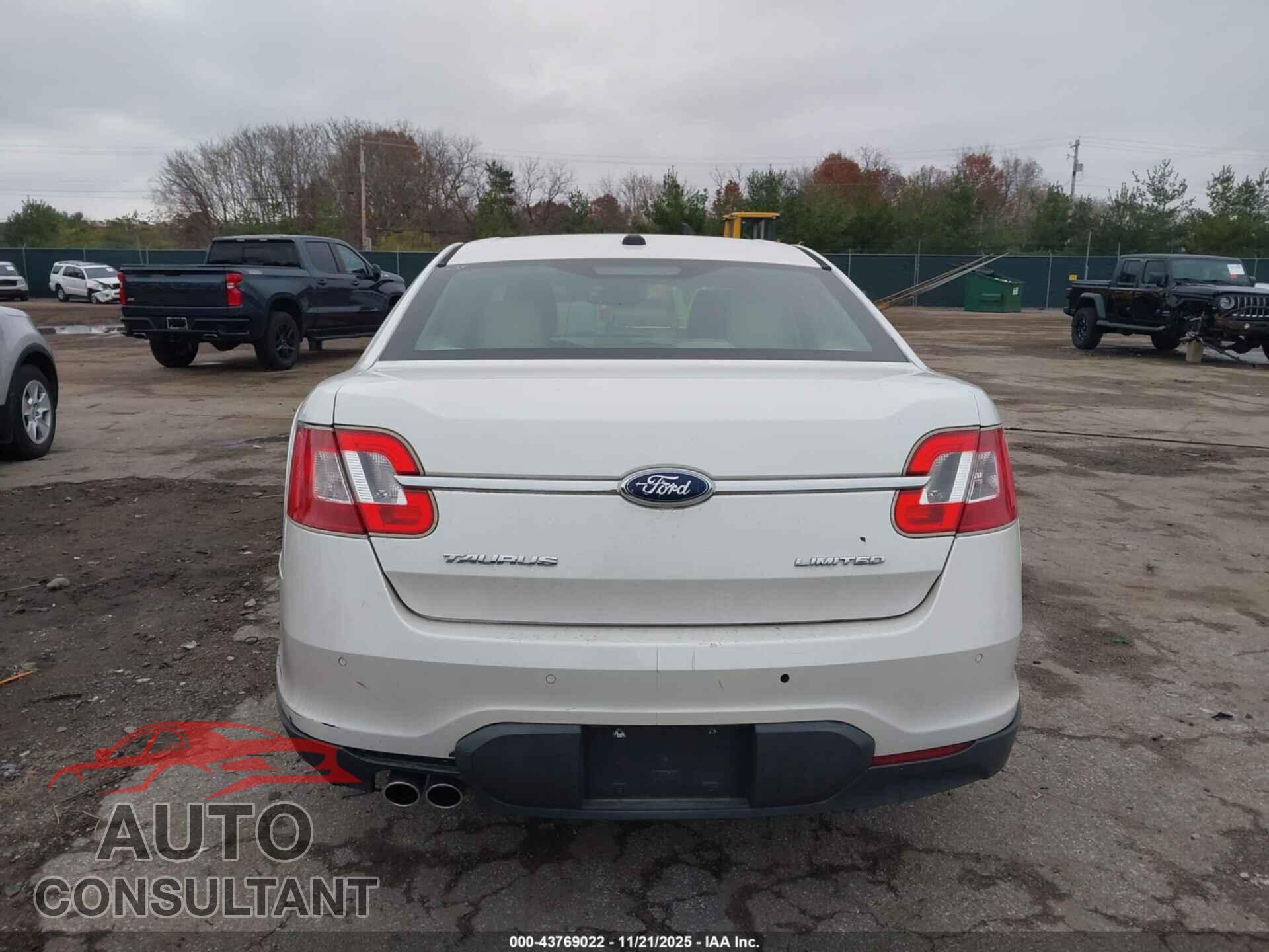 FORD TAURUS 2010 - 1FAHP2FW9AG102319