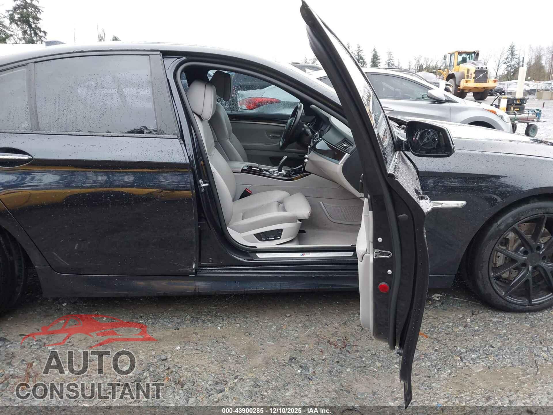 BMW 535I 2012 - WBAFU7C54CDU64708