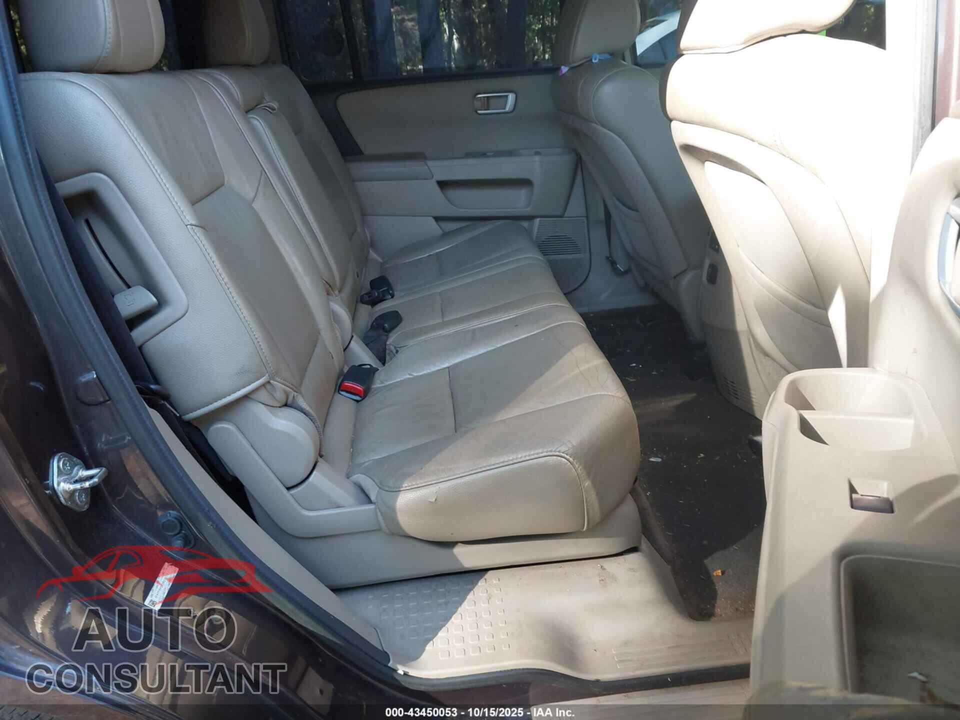 HONDA PILOT 2013 - 5FNYF4H5XDB036133