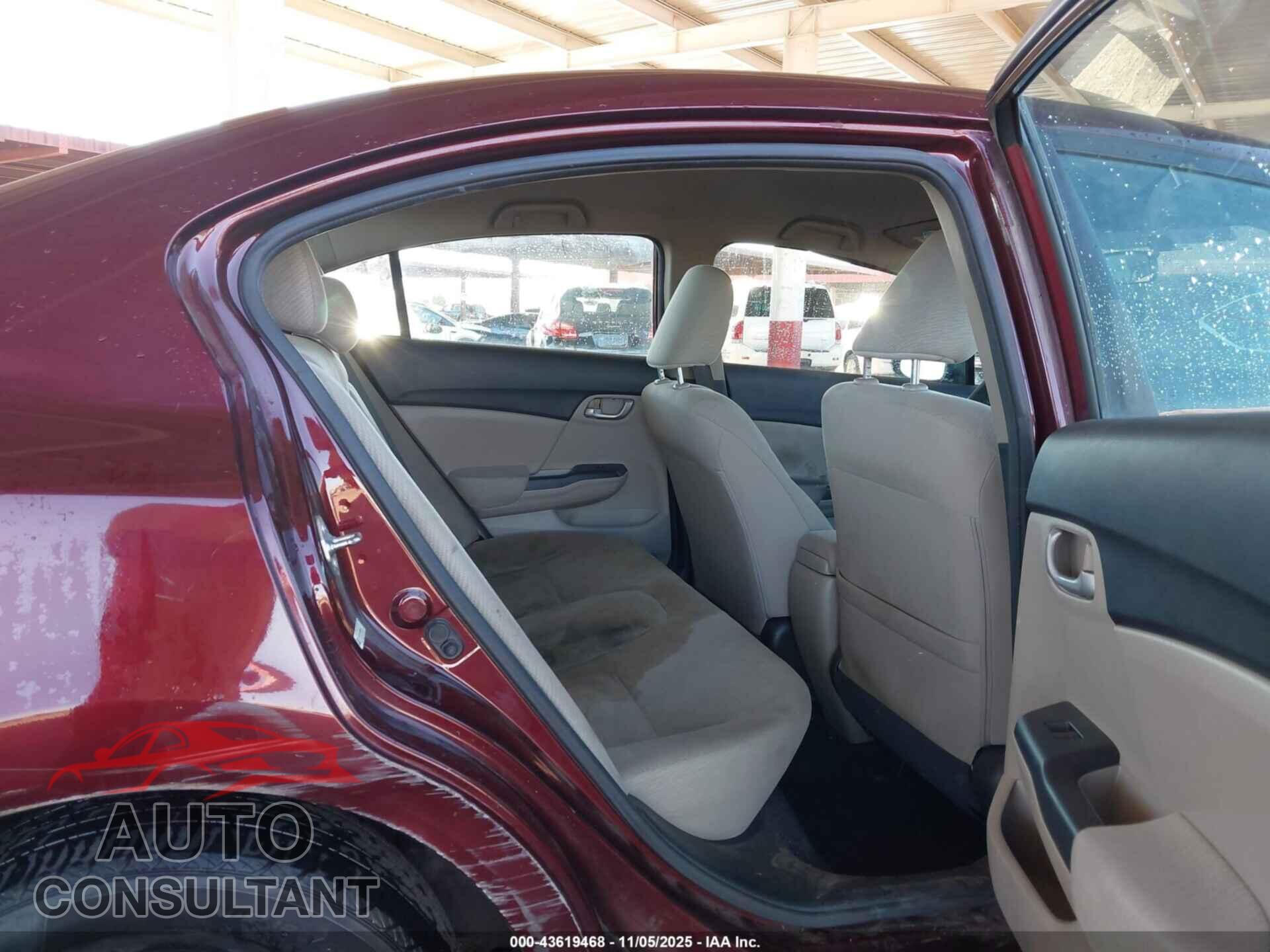 HONDA CIVIC 2013 - 19XFB2F51DE009435