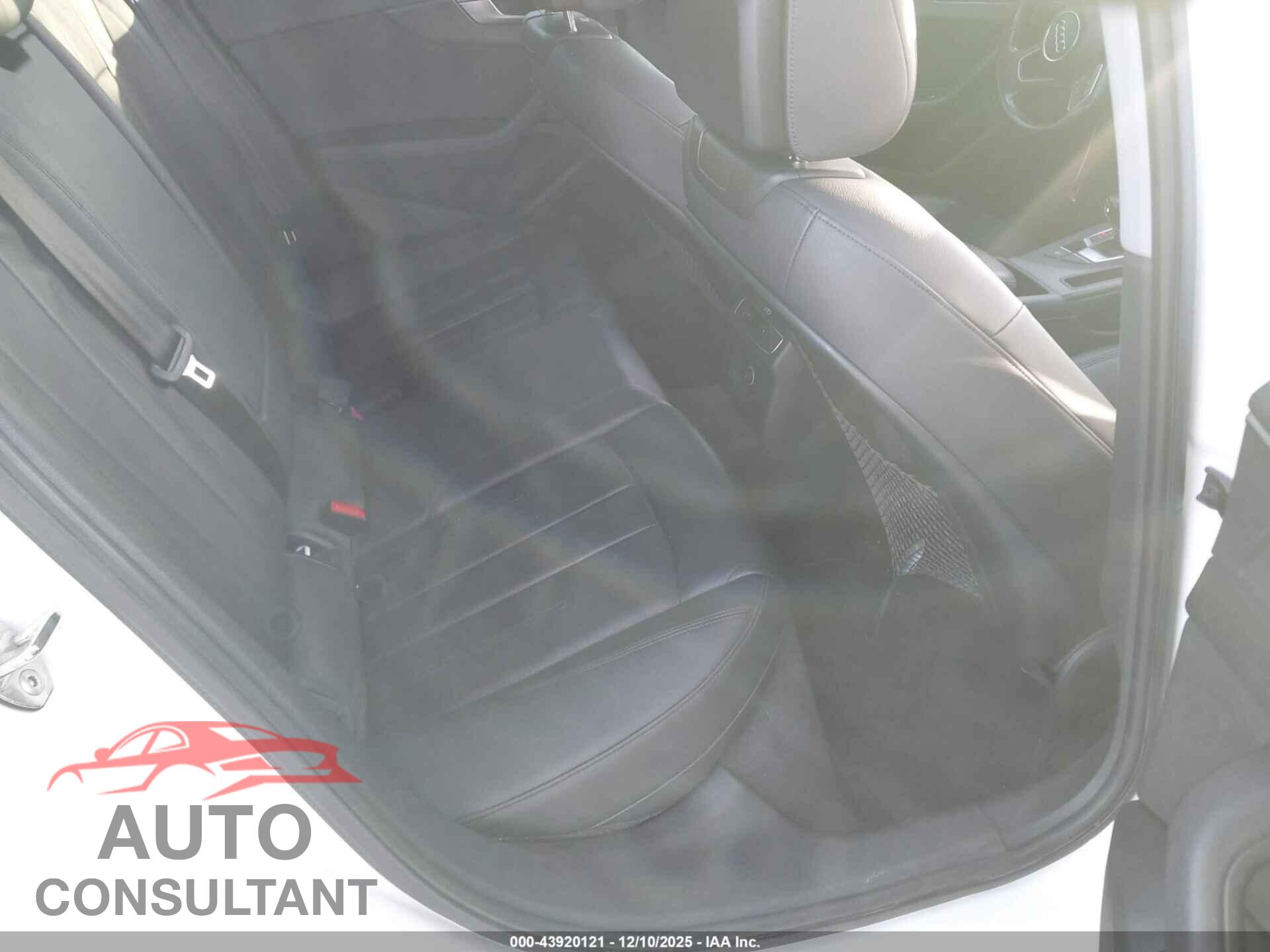 AUDI A4 2017 - WAUGMAF40HN049780