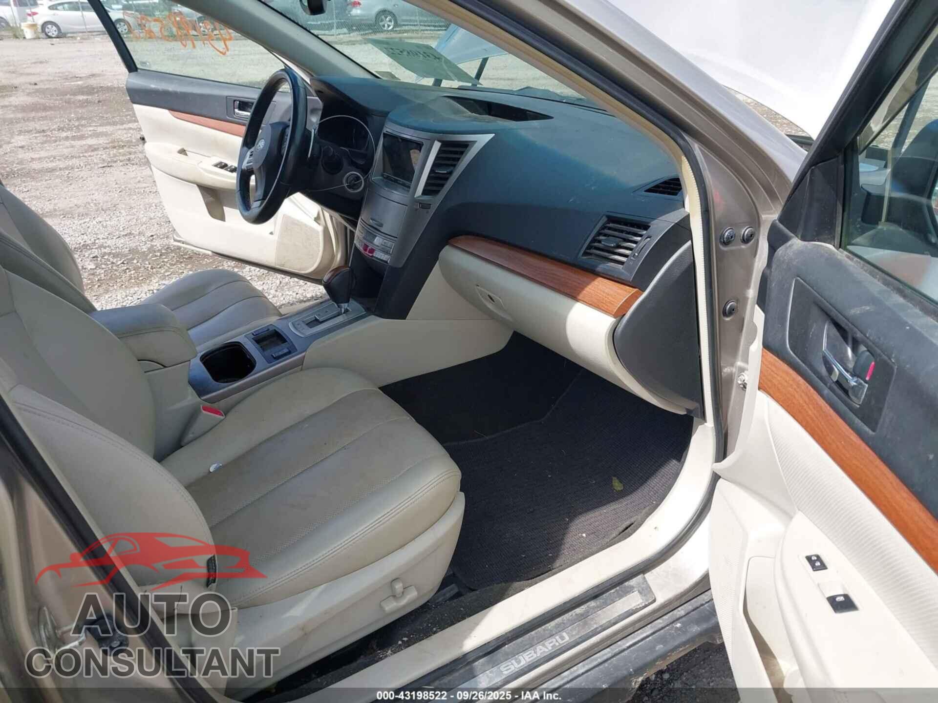 SUBARU OUTBACK 2014 - 4S4BRBLC7E3309899