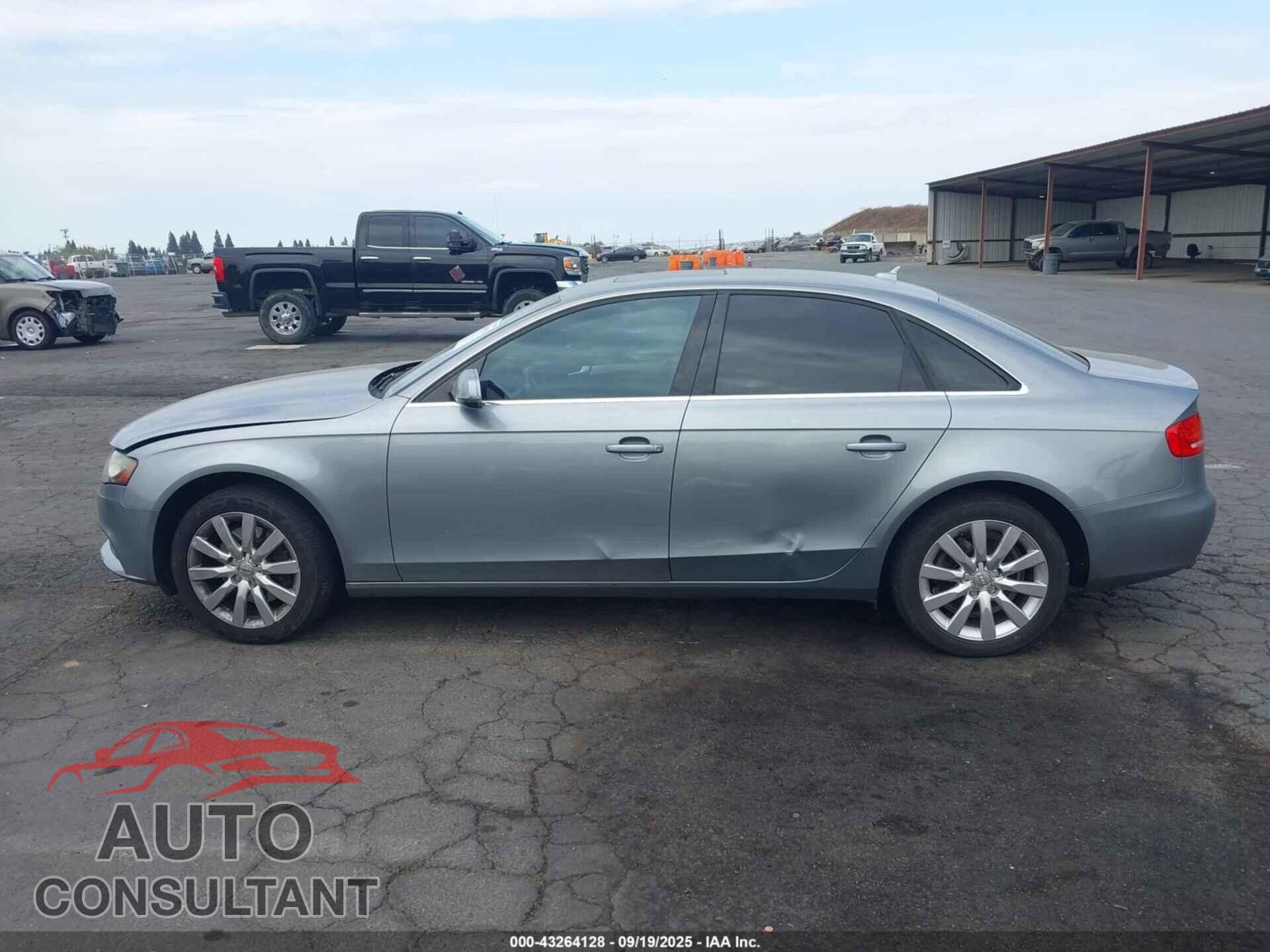 AUDI A4 2010 - WAUEFAFL7AN032148