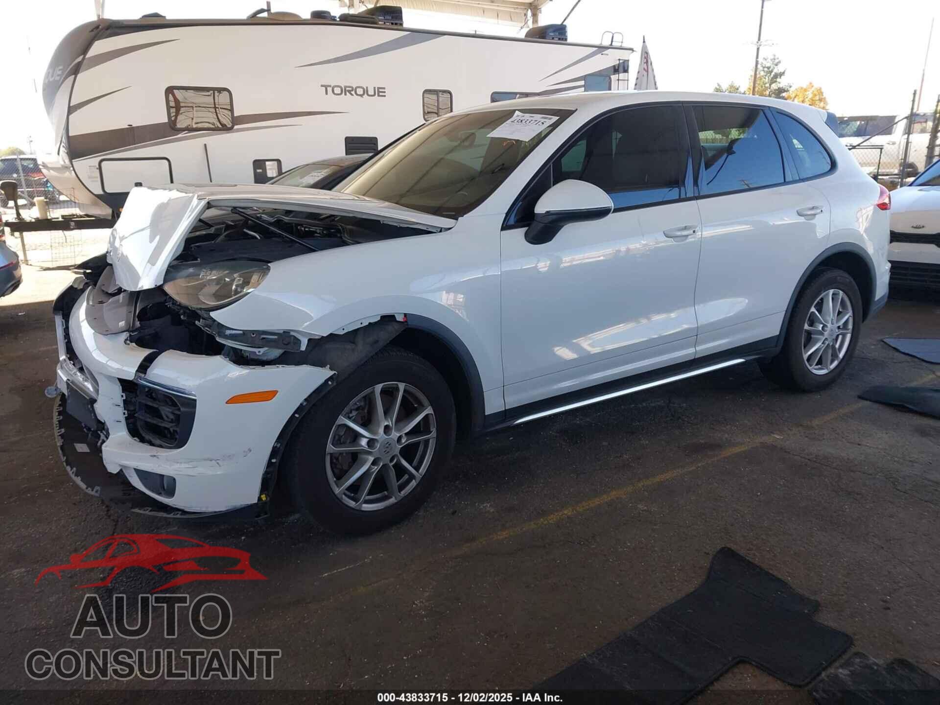 PORSCHE CAYENNE 2016 - WP1AA2A27GLA11002