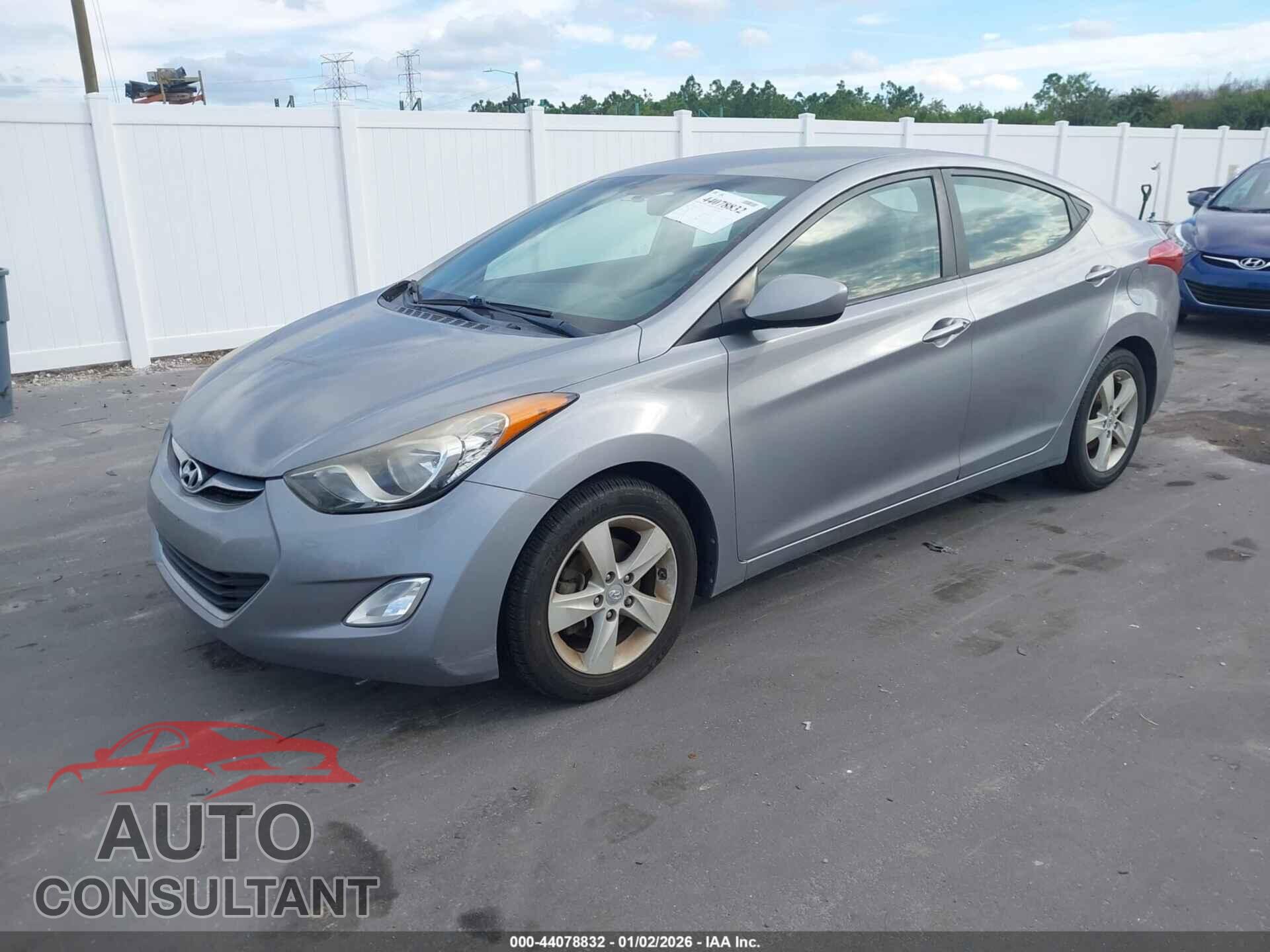 HYUNDAI ELANTRA 2013 - KMHDH4AE7DU752154