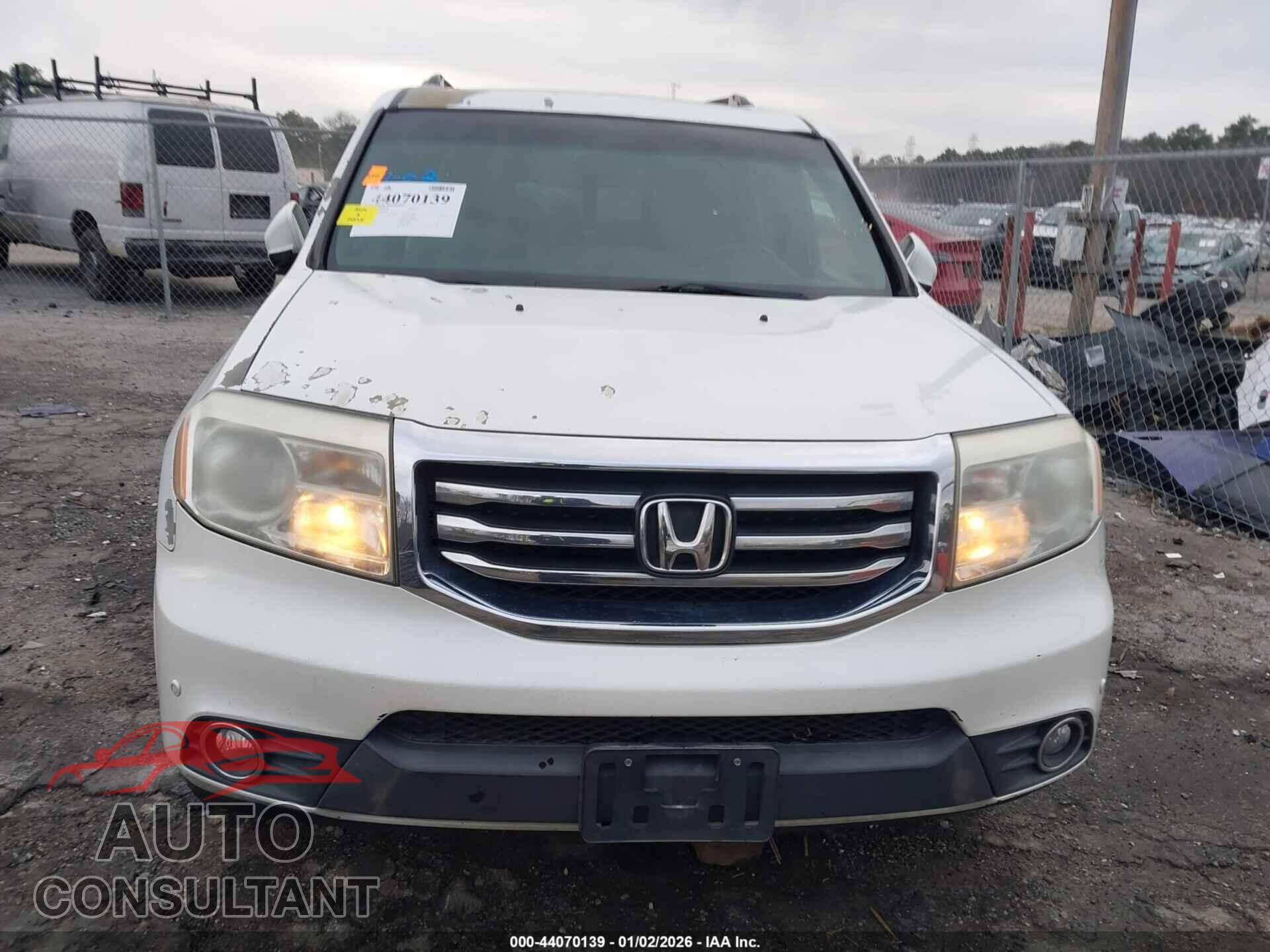 HONDA PILOT 2012 - 5FNYF3H99CB007637