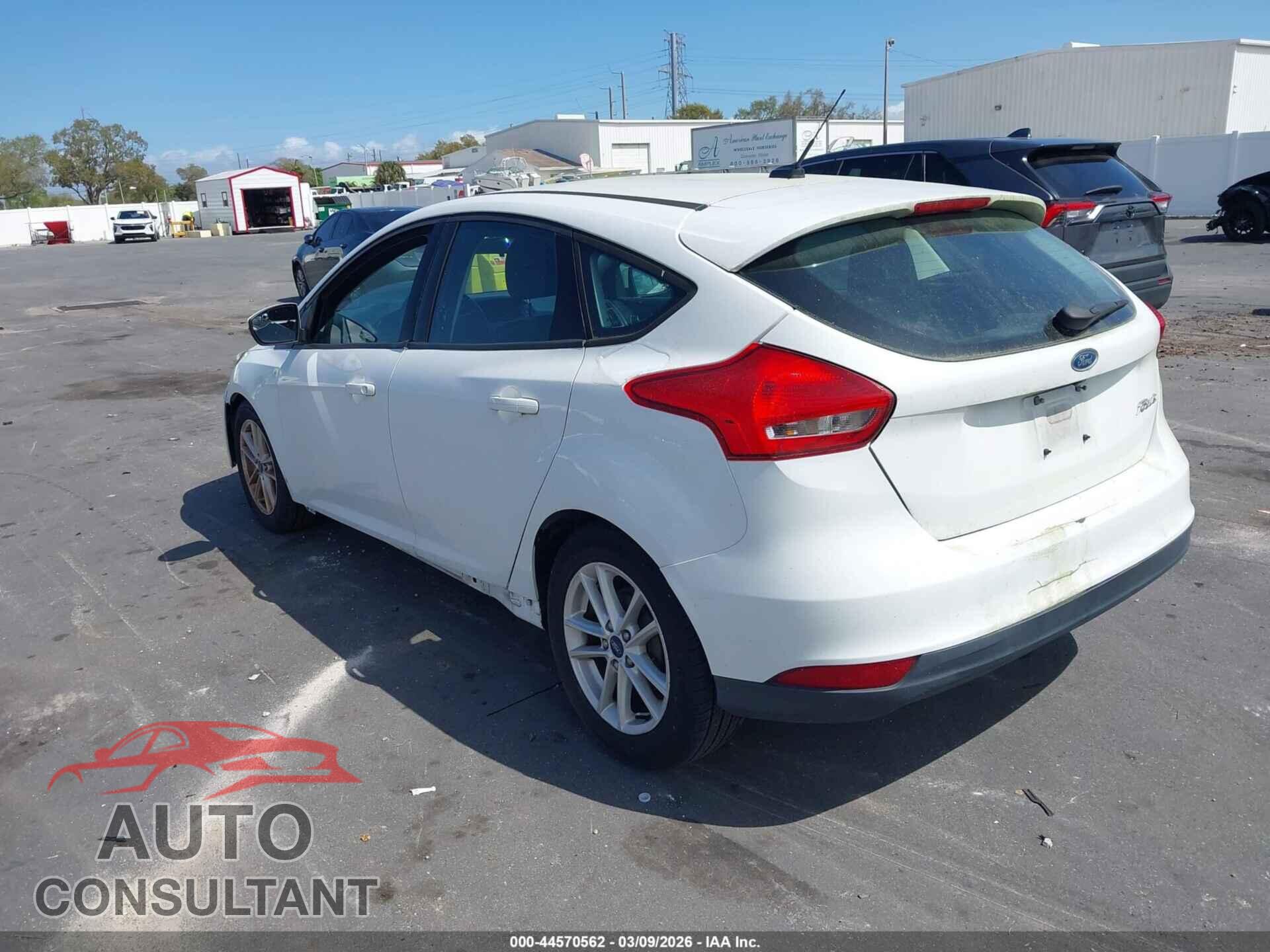 FORD FOCUS 2017 - 1FADP3K22HL278766