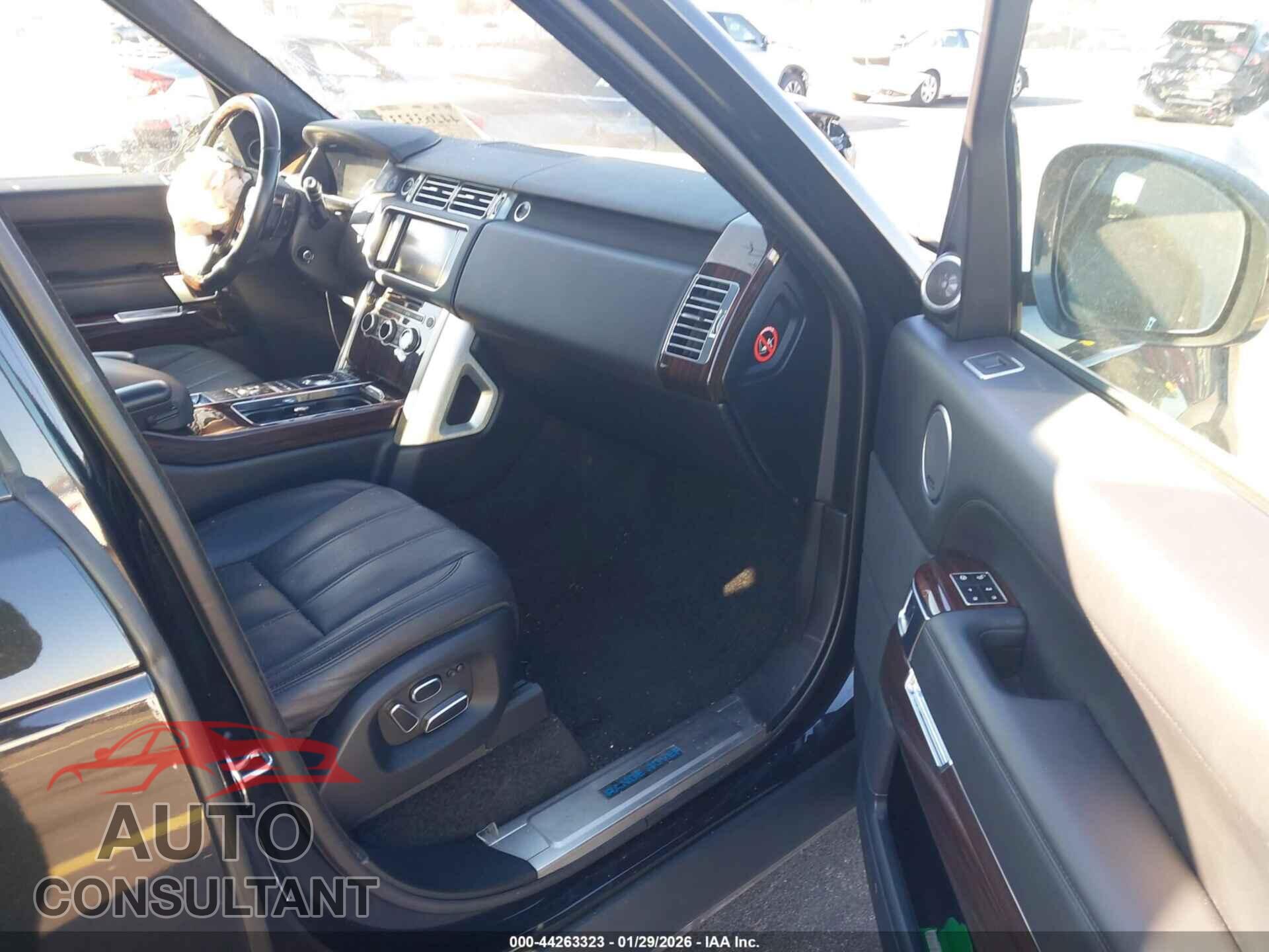 LAND ROVER RANGE ROVER 2015 - SALGS2TF4FA210777