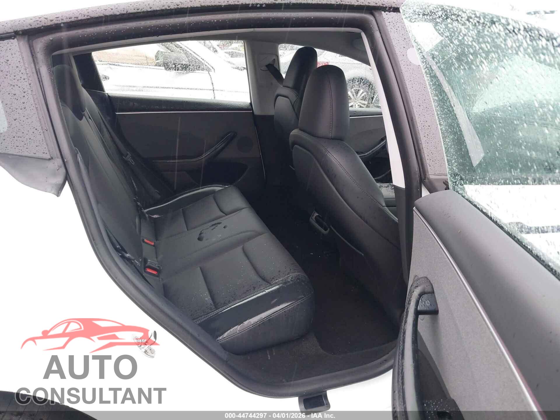 TESLA MODEL 3 2024 - 5YJ3E1EA7RF724367