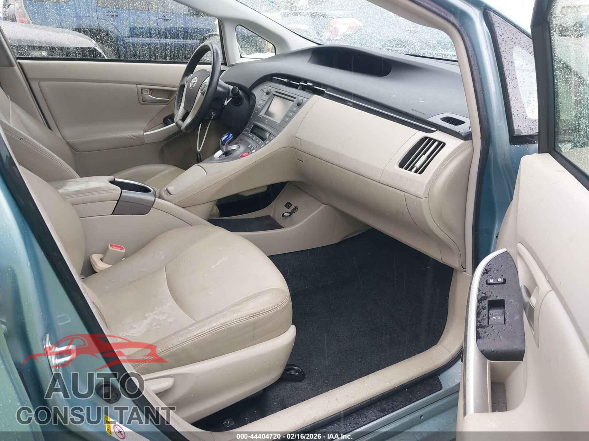 TOYOTA PRIUS 2015 - JTDKN3DU2F1992931