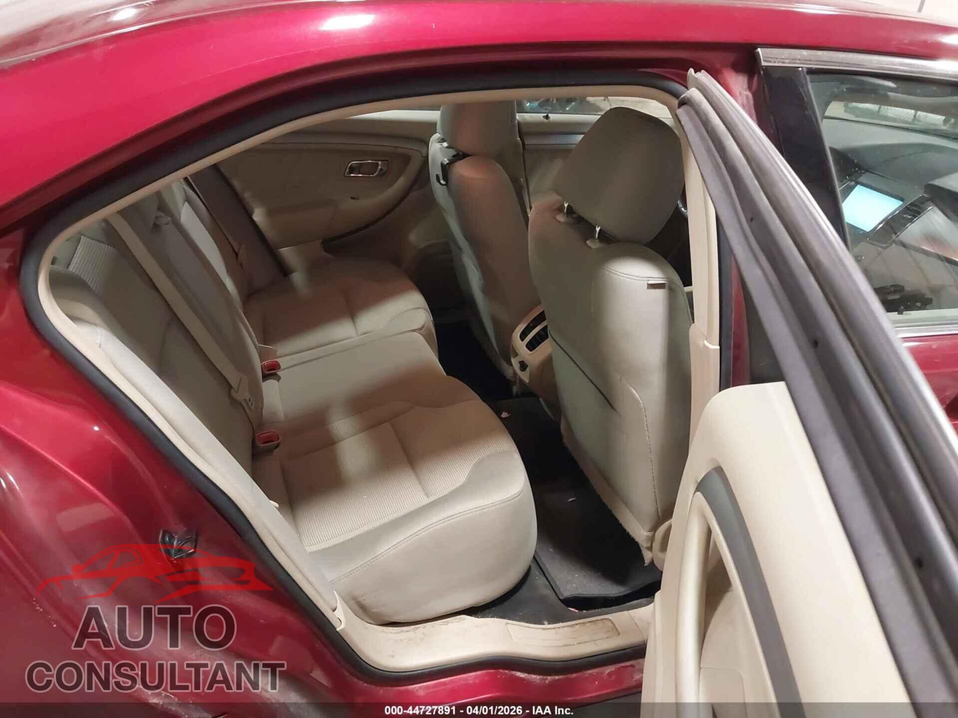 FORD TAURUS 2015 - 1FAHP2E84FG207747