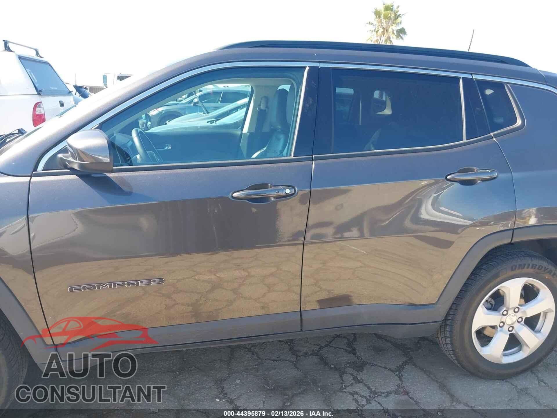 JEEP COMPASS 2020 - 3C4NJDBB9LT132609
