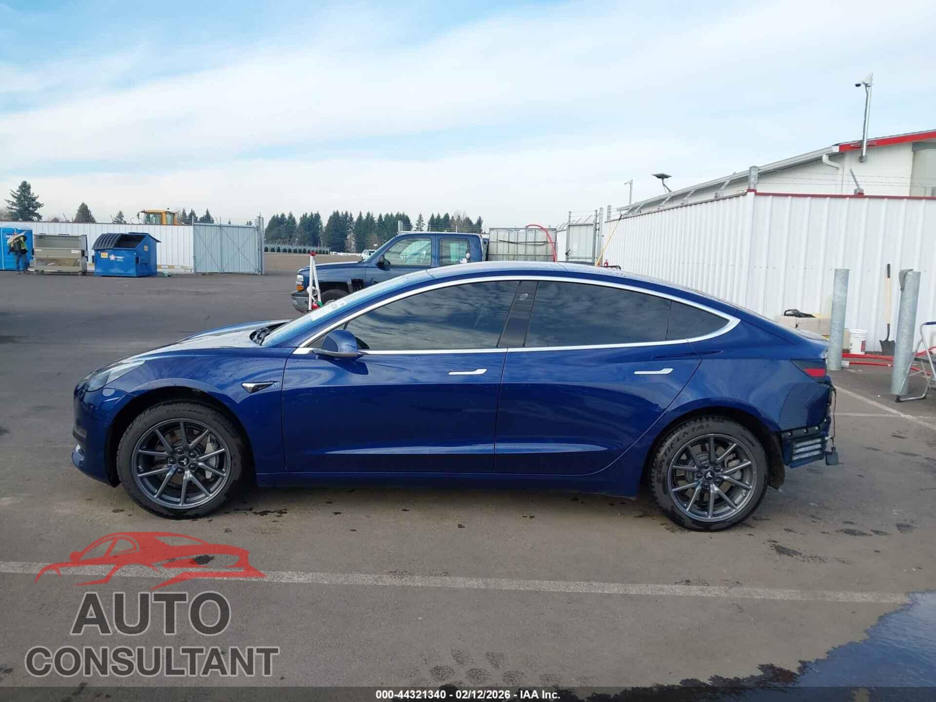 TESLA MODEL 3 2018 - 5YJ3E1EAXJF014576