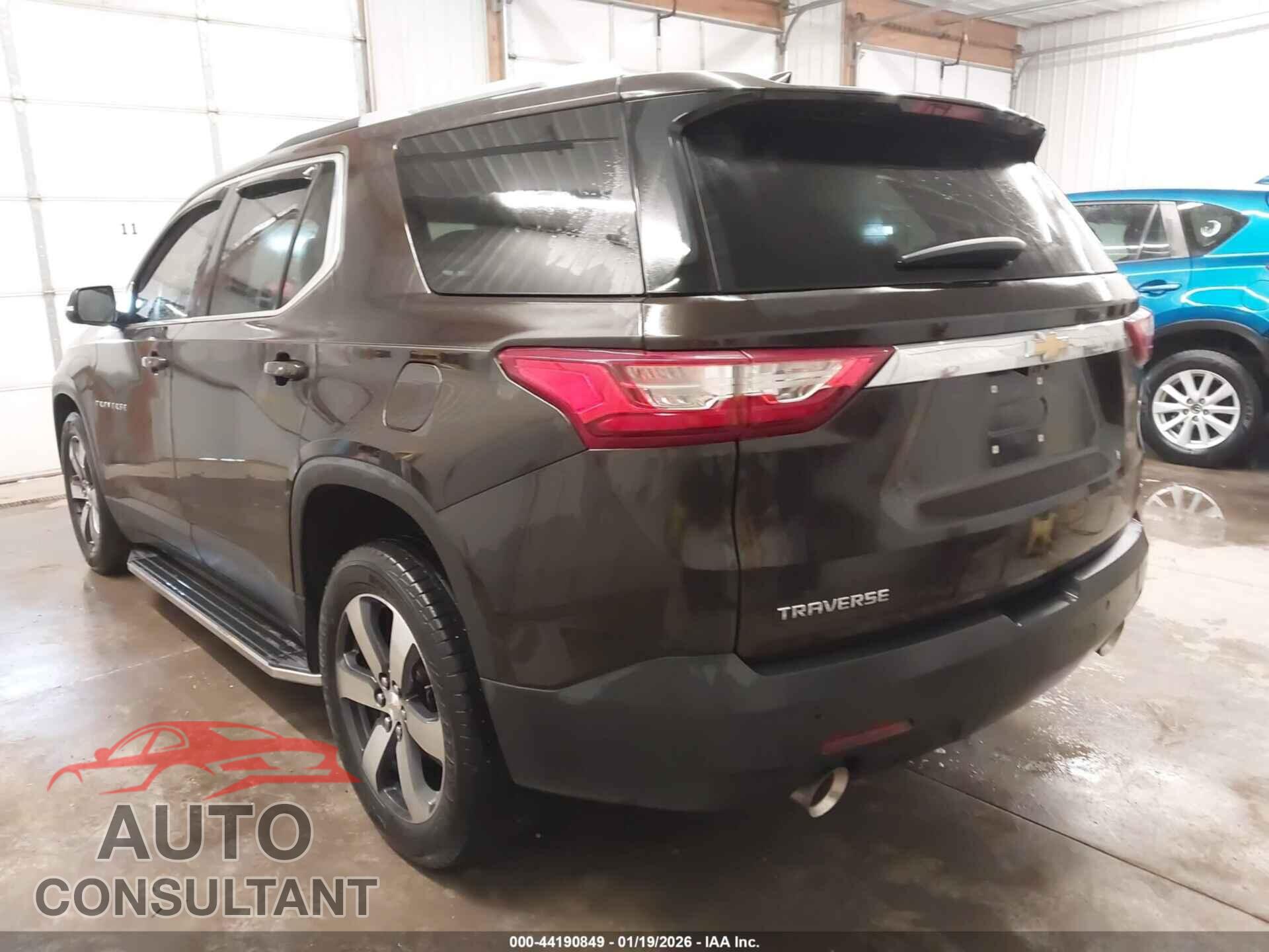CHEVROLET TRAVERSE 2018 - 1GNERHKW1JJ143473