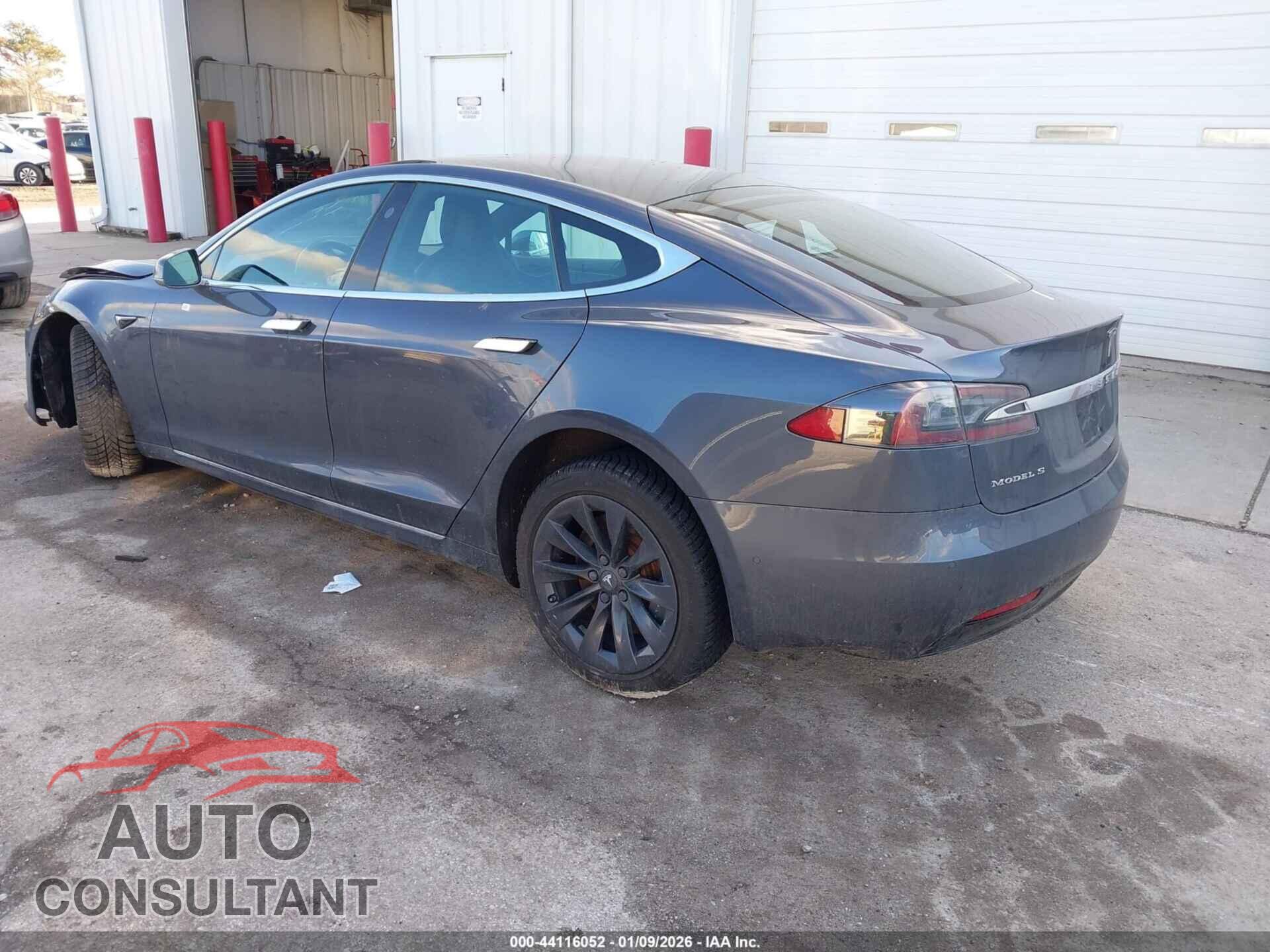 TESLA MODEL S 2018 - 5YJSA1E28JF295017