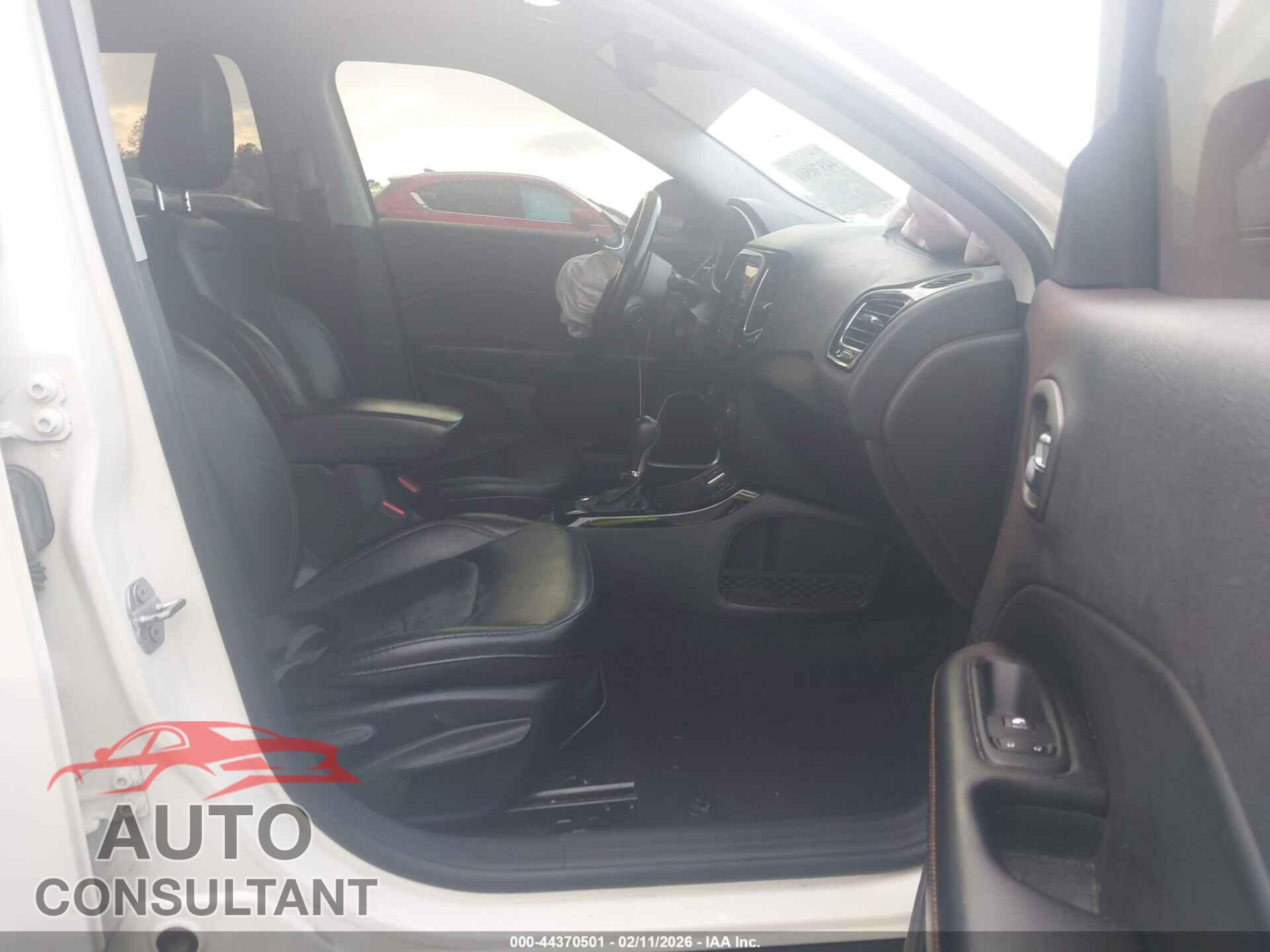 JEEP COMPASS 2020 - 3C4NJCCB2LT129155