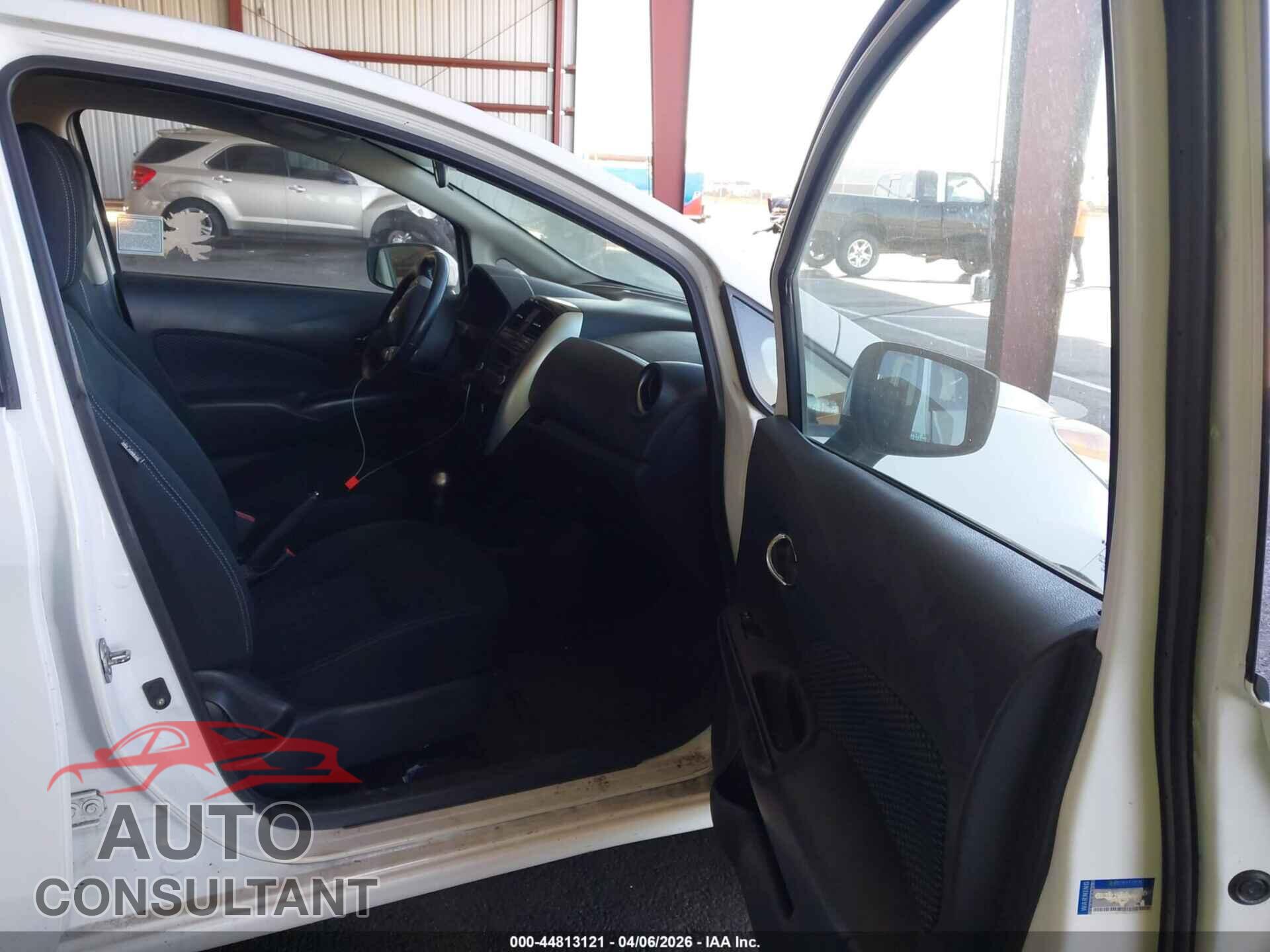 NISSAN VERSA NOTE 2015 - 3N1CE2CP3FL410034