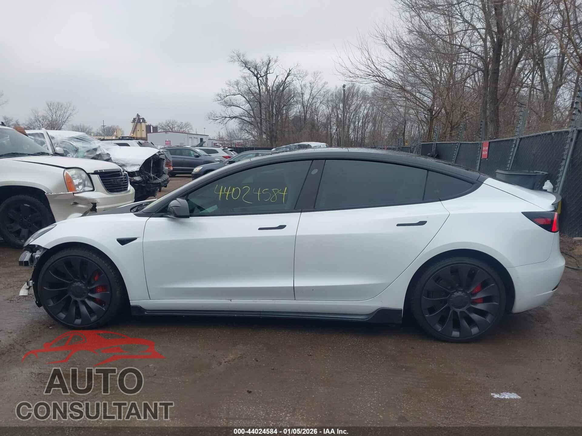 TESLA MODEL 3 2021 - 5YJ3E1EC3MF856469
