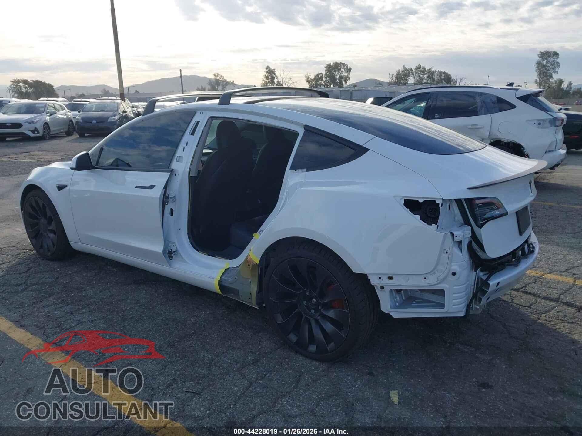 TESLA MODEL 3 2023 - 5YJ3E1EC8PF596543