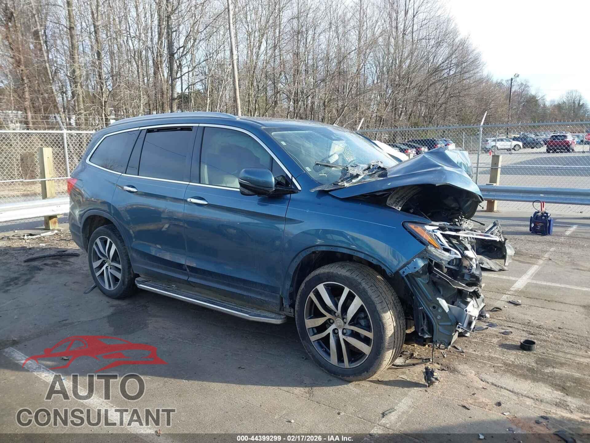HONDA PILOT 2018 - 5FNYF5H99JB004357
