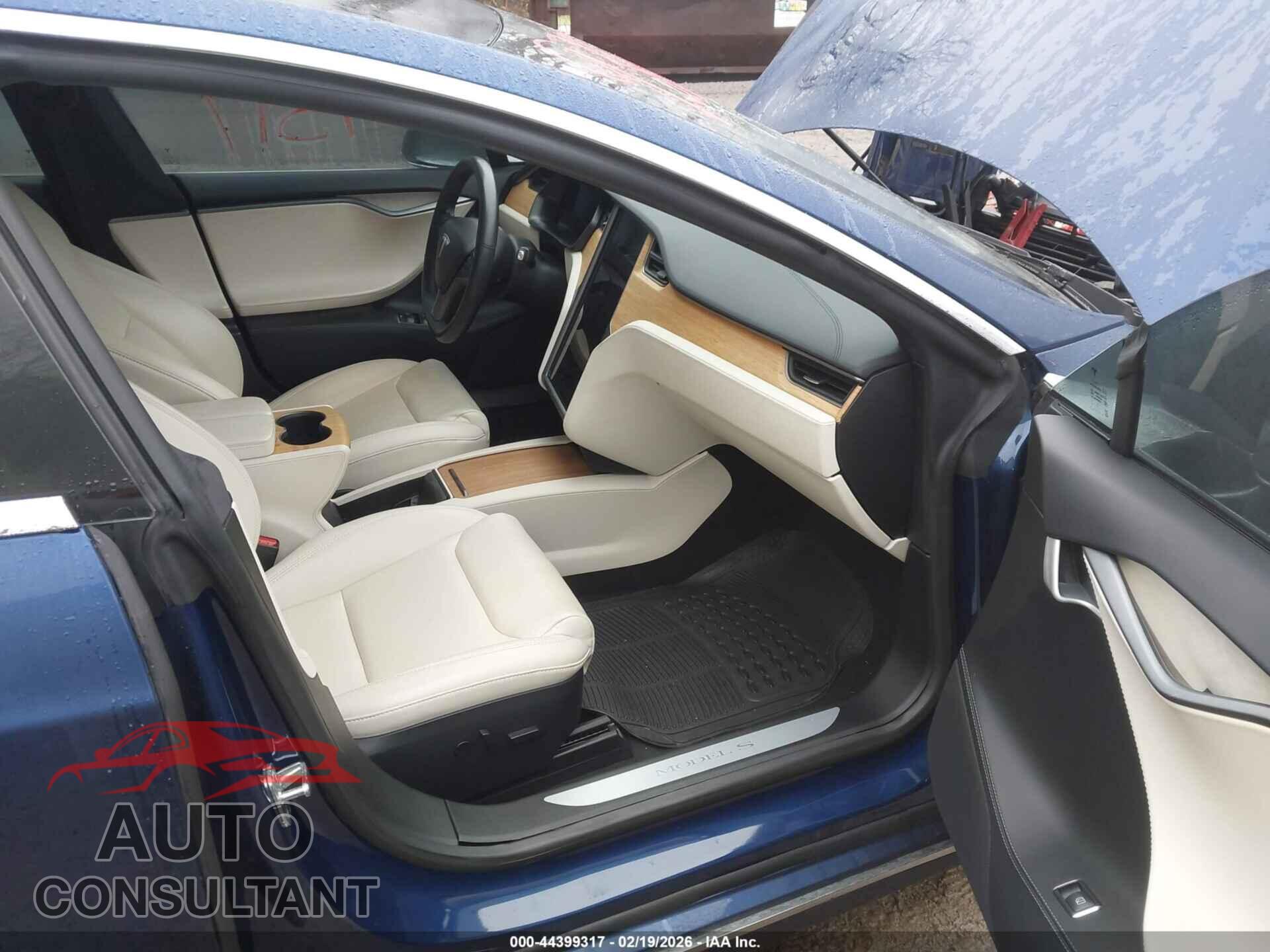 TESLA MODEL S 2021 - 5YJSA1E27MF424529