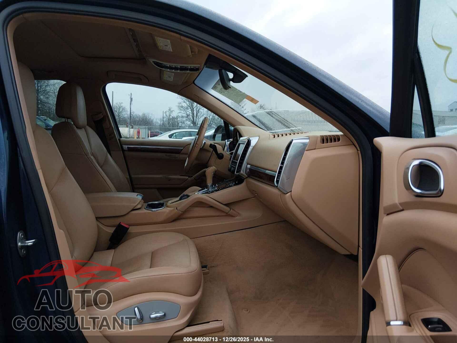 PORSCHE CAYENNE 2011 - WP1AB2A20BLA43960